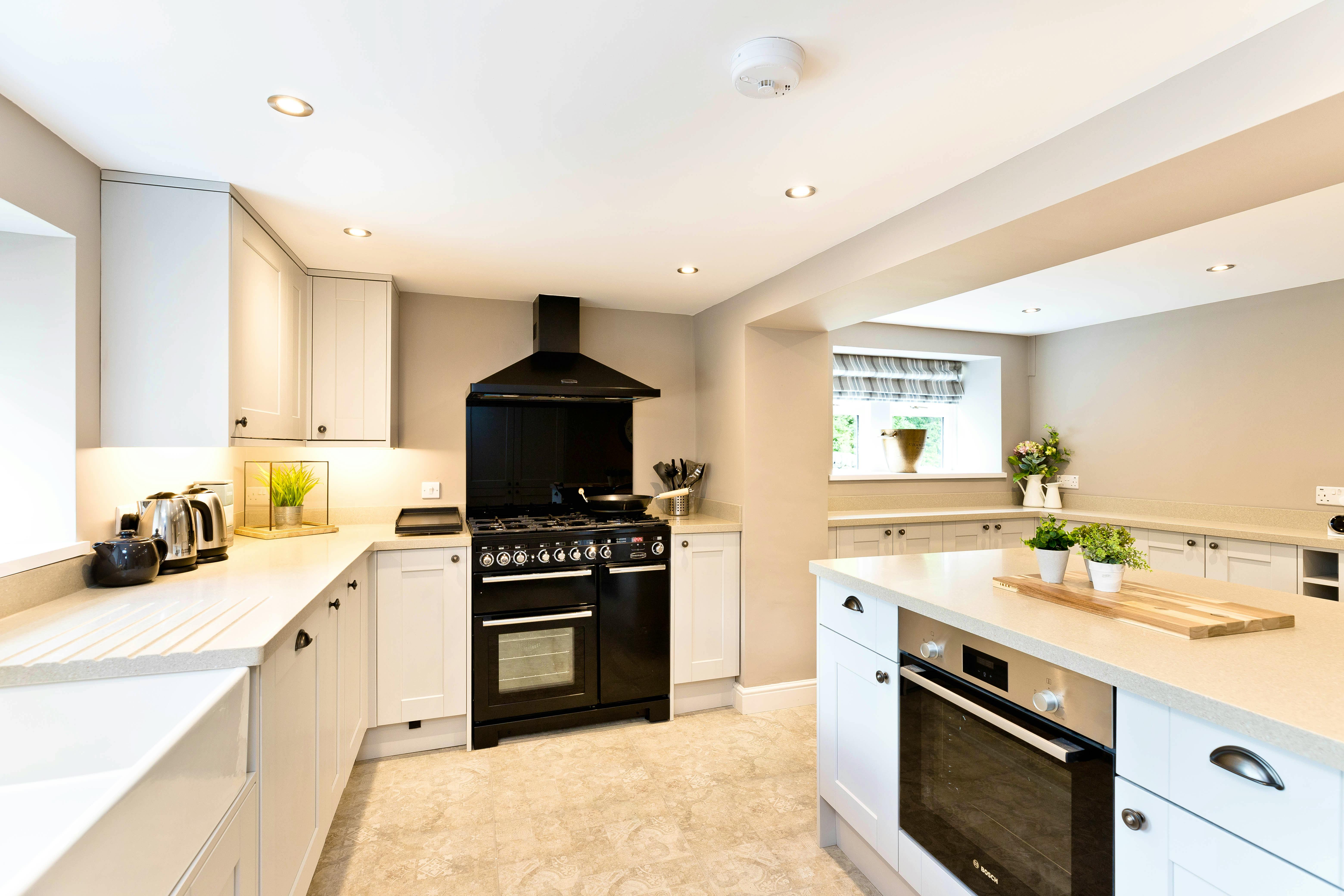 Well equipped kitchen 