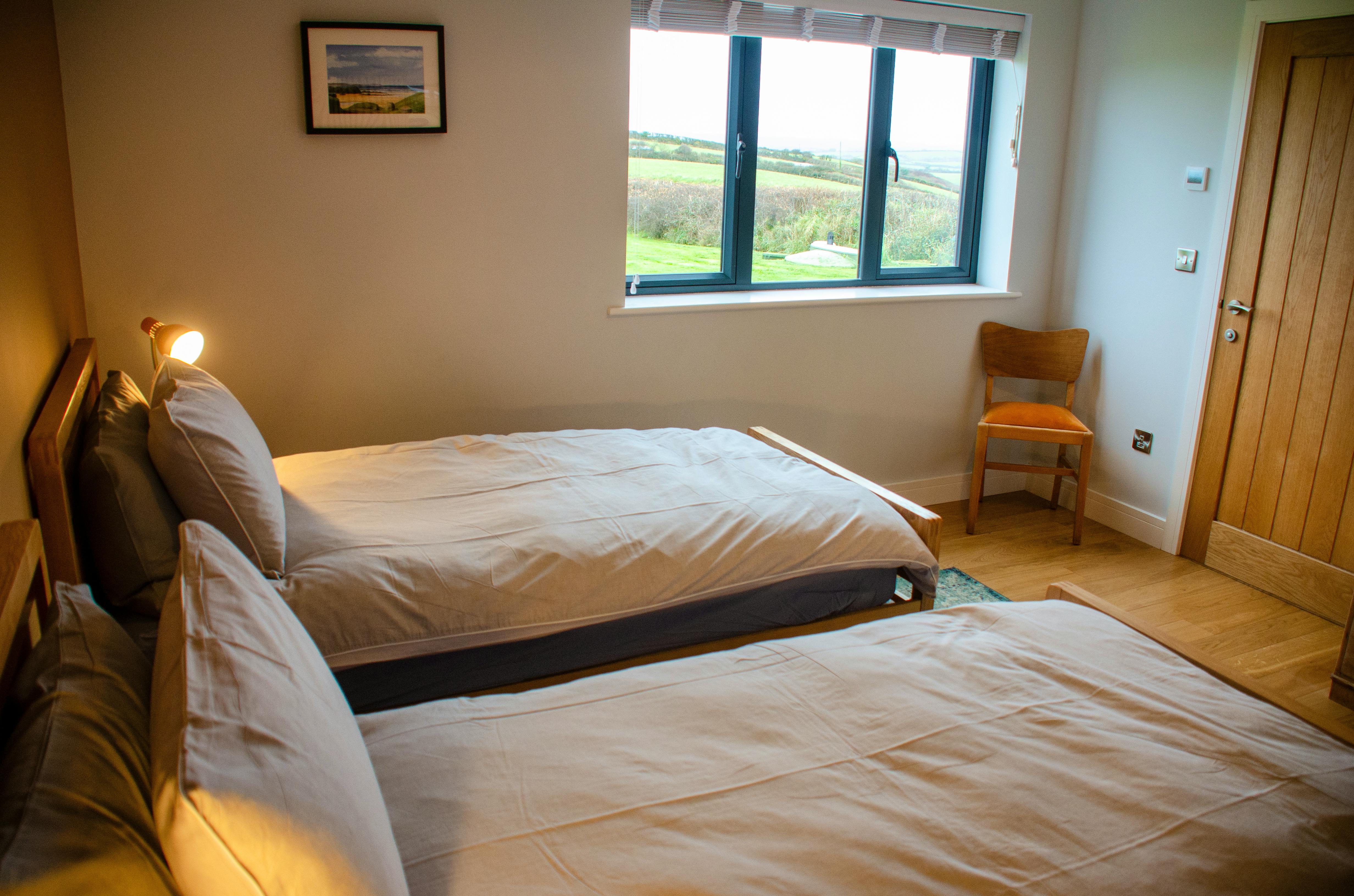 Twin Bedroom with En-Suite