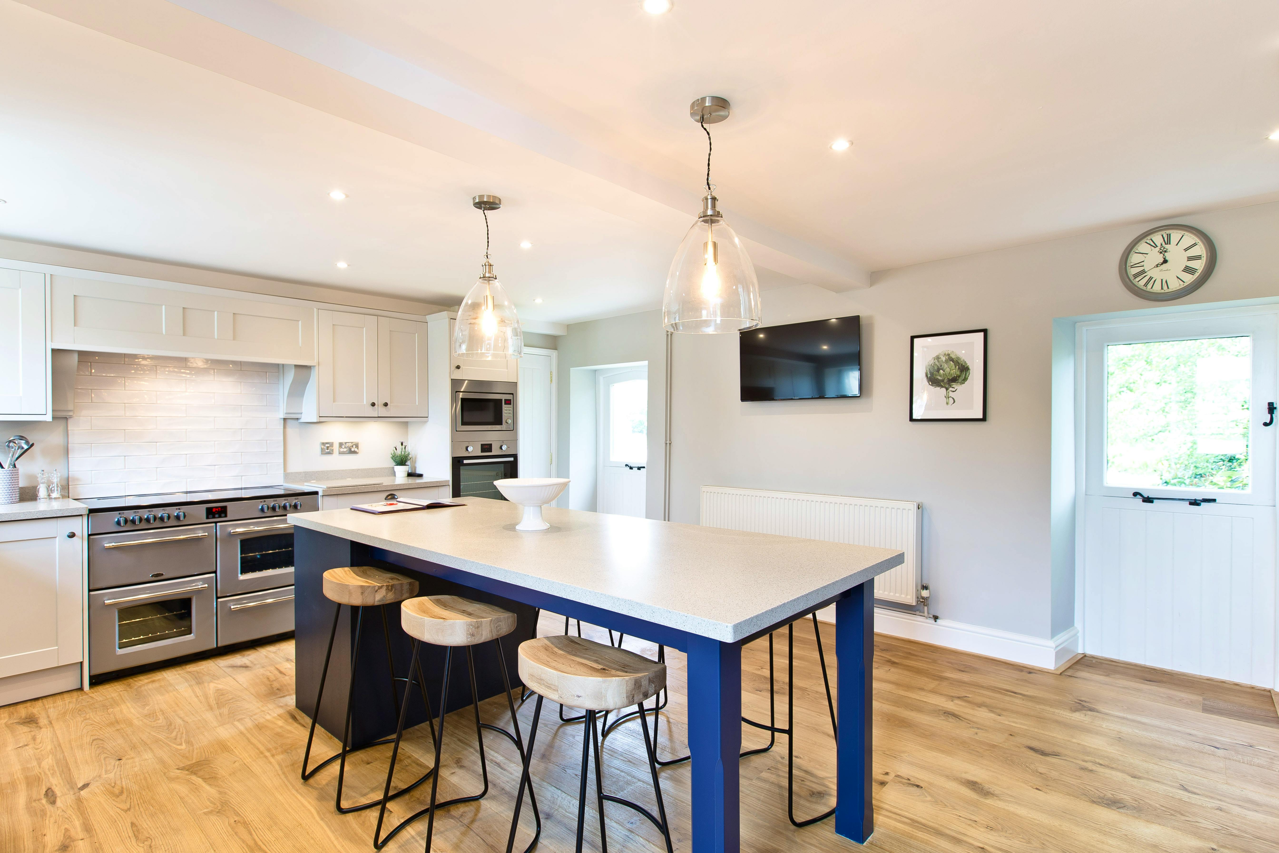 Large kitchen great for socialising