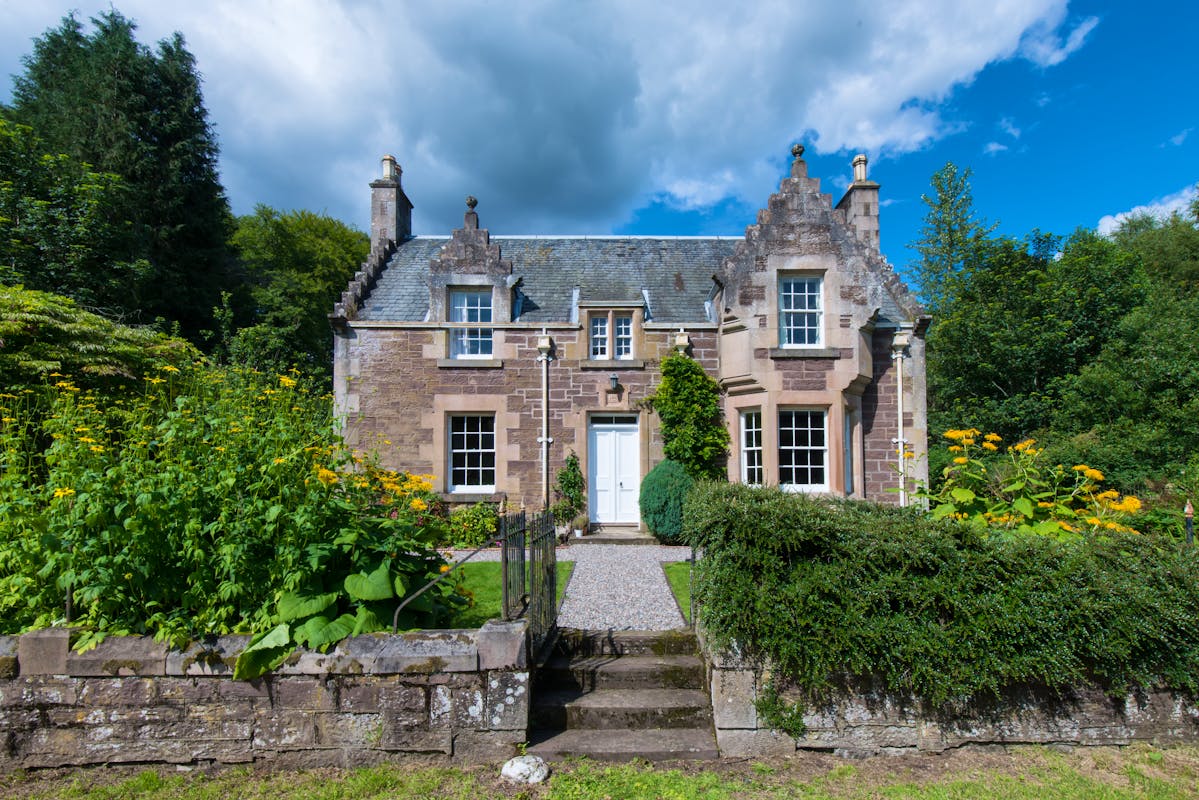 Gardener's Cottage An amazing Scotttish rural escape with glorious views