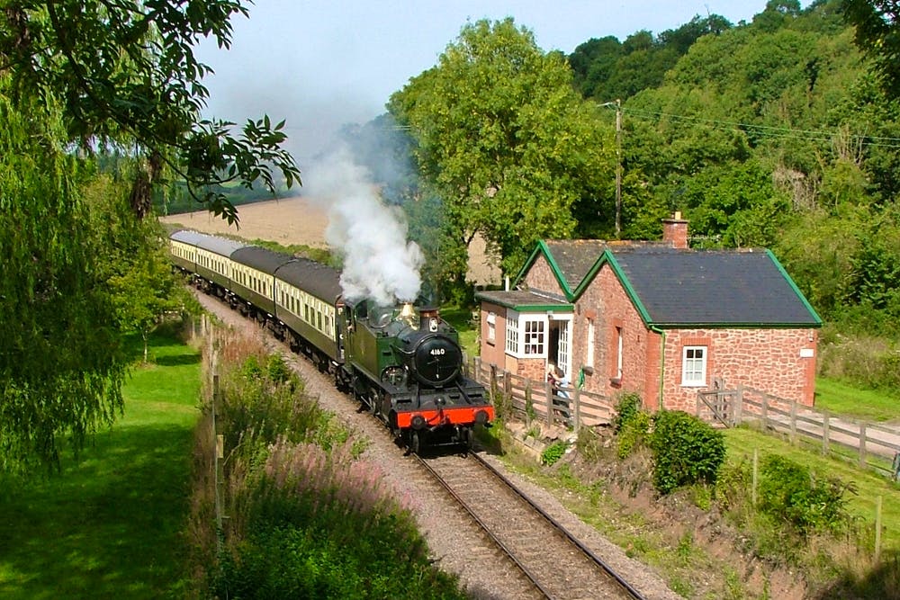 4160 At Railway Cottage