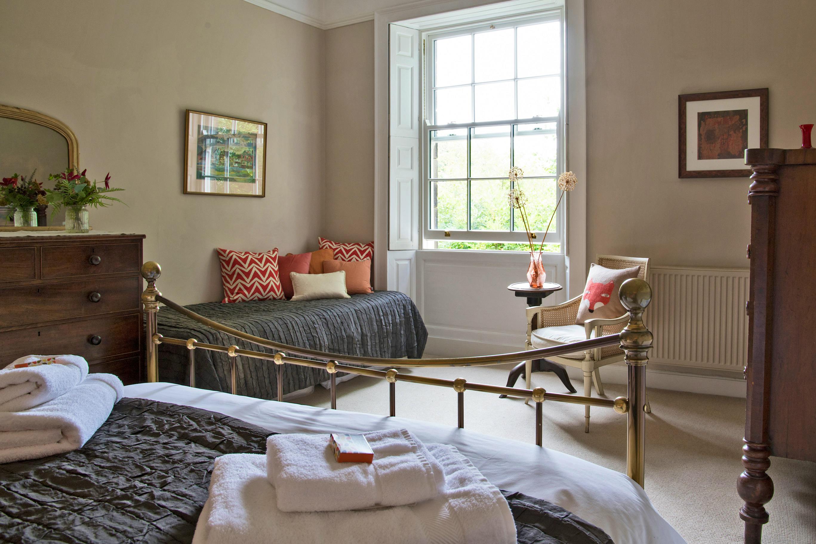 An extra single bed in Darley