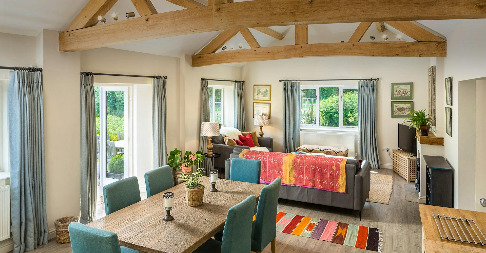 Dining/sitting room at Cider Mill