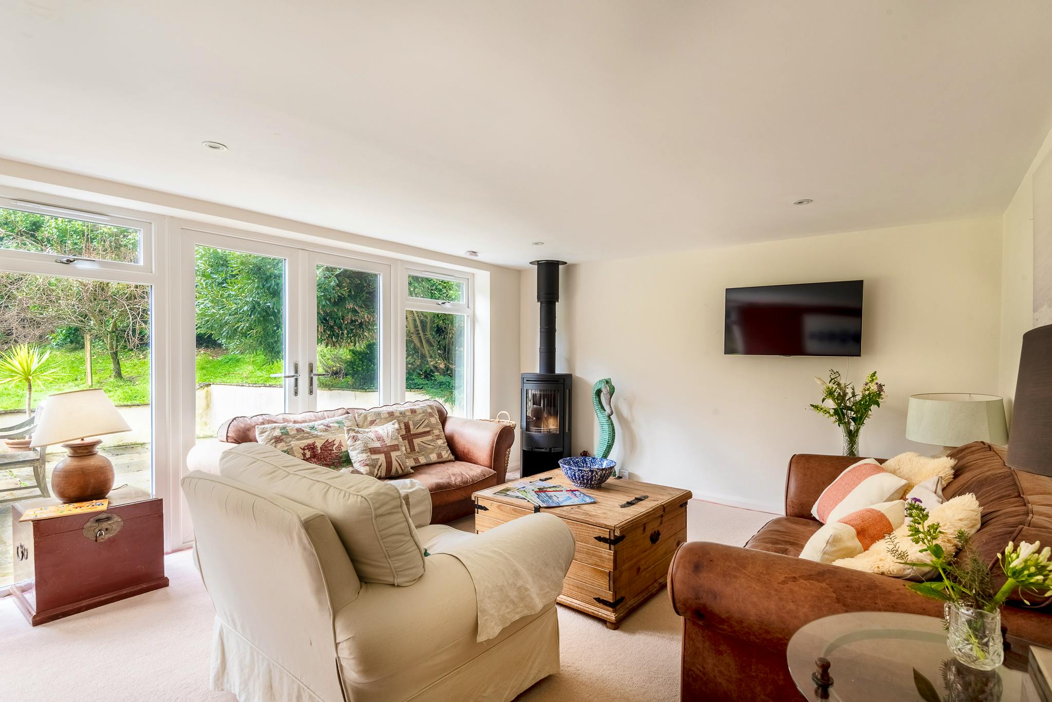 Games room TV sitting area