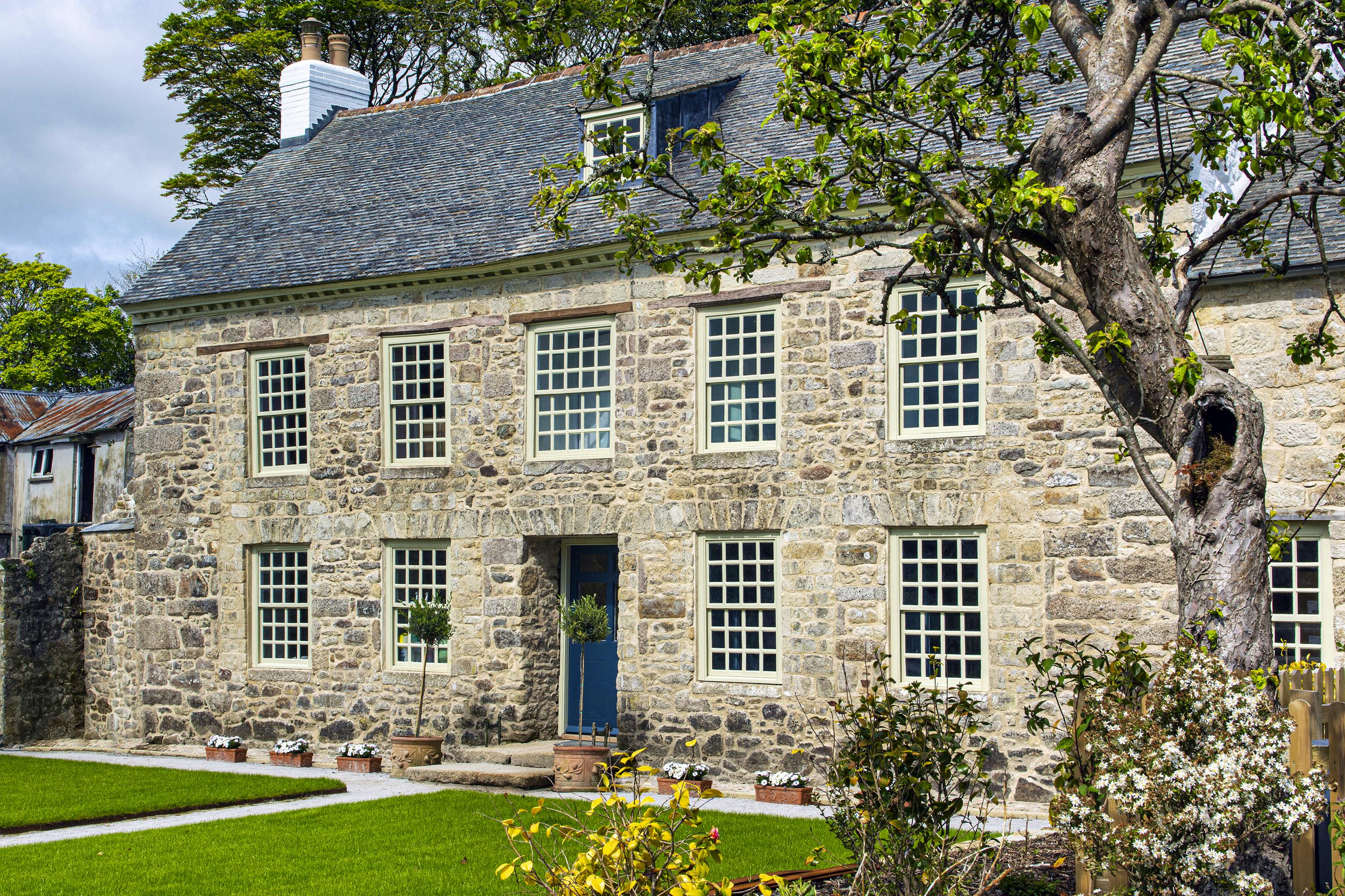 Cusgarne Manor – Award-winning B&B In Cornwall.