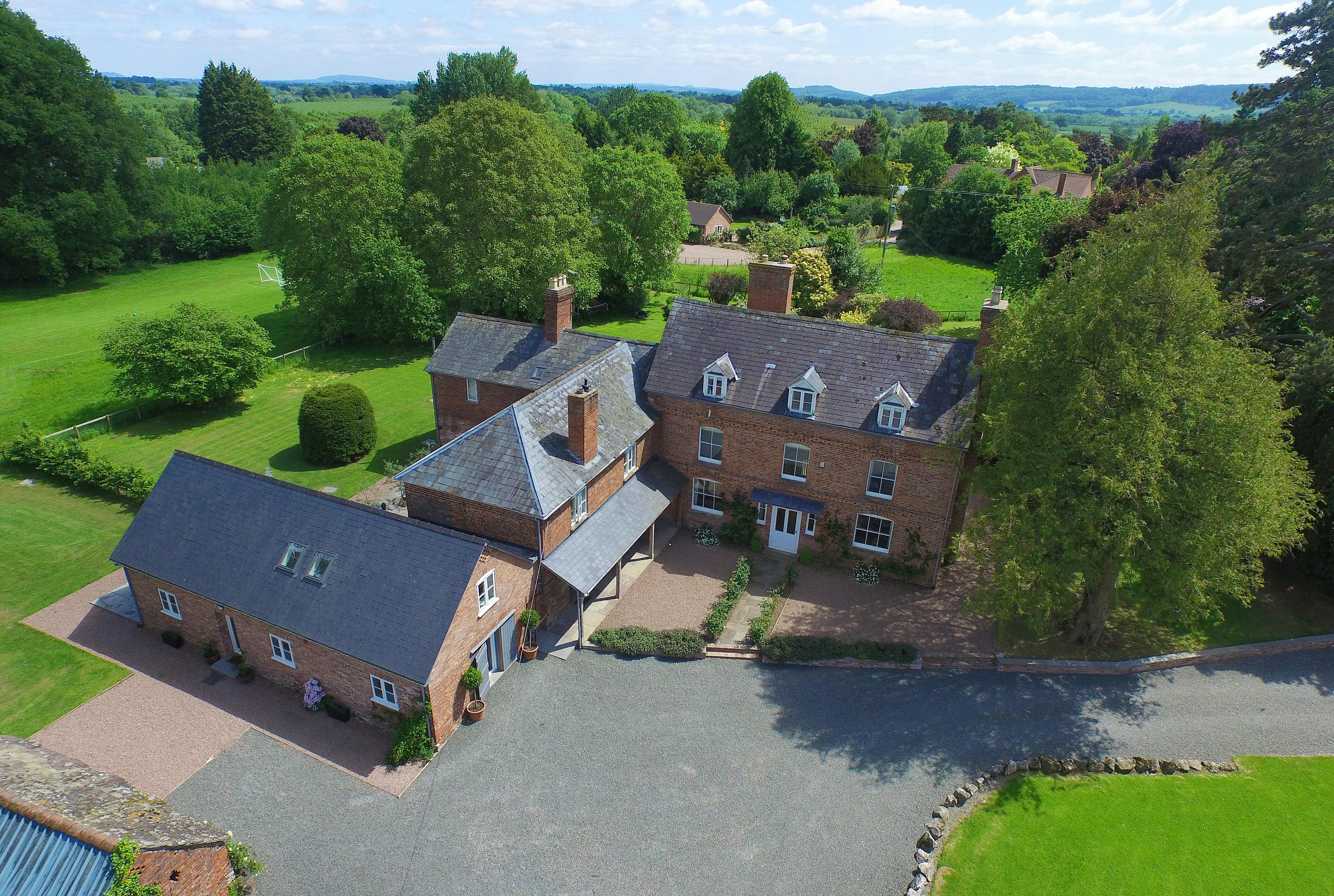 Overview of Monn Hse, Gdn Ctg & TCM