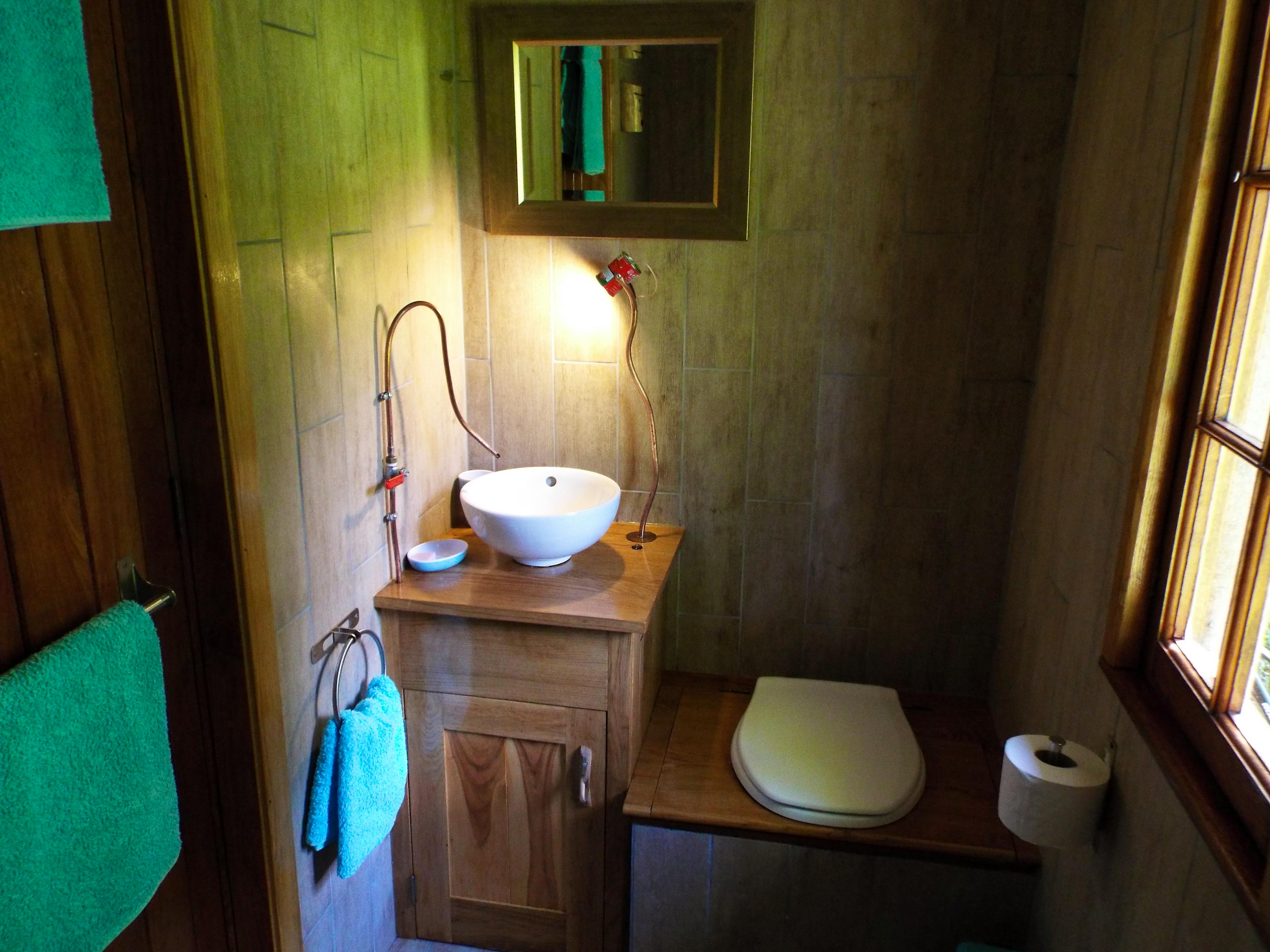 Shower room/compost loo Fisherman\'s