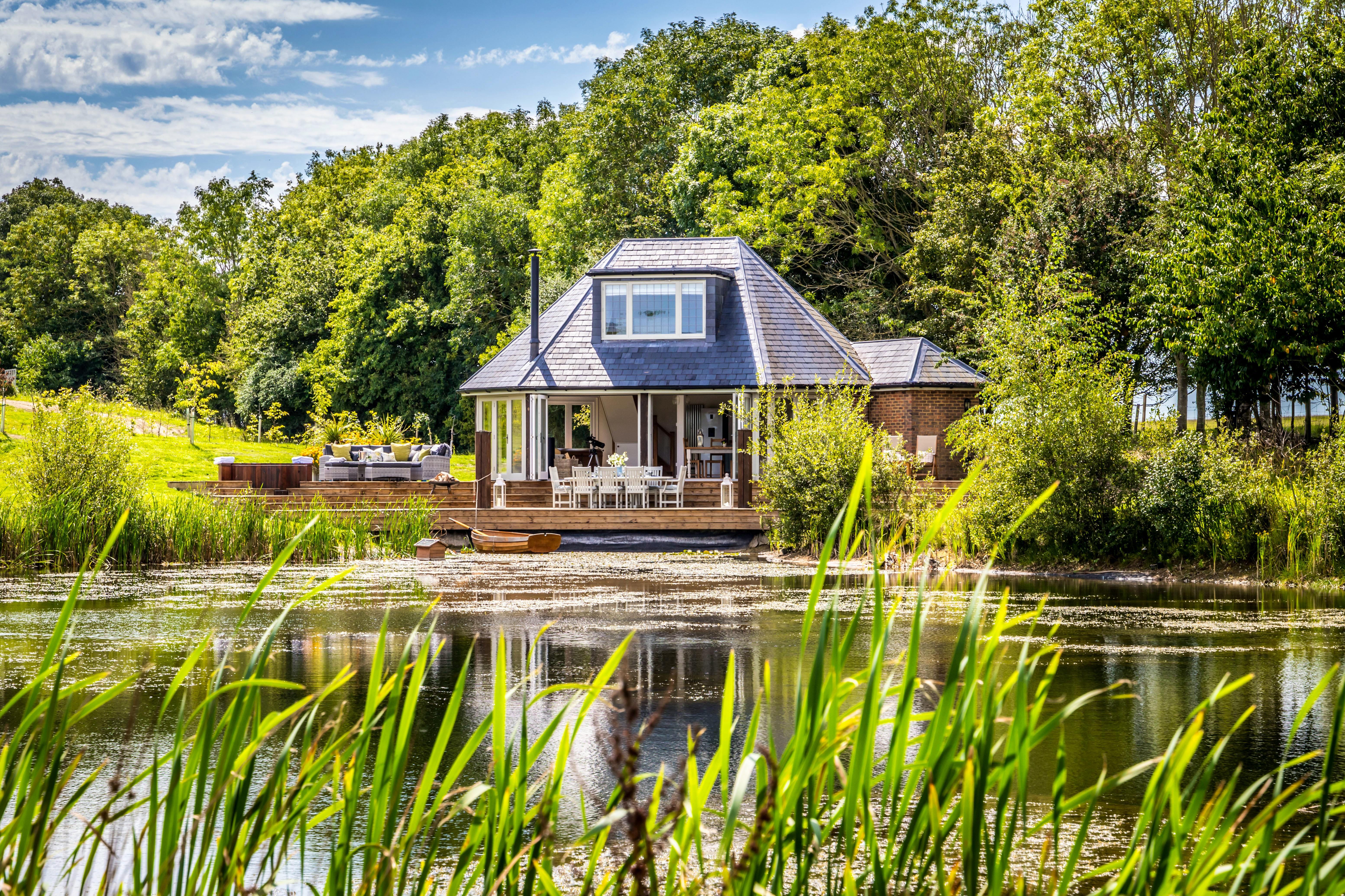 Exterior of Boathouse On The Lake