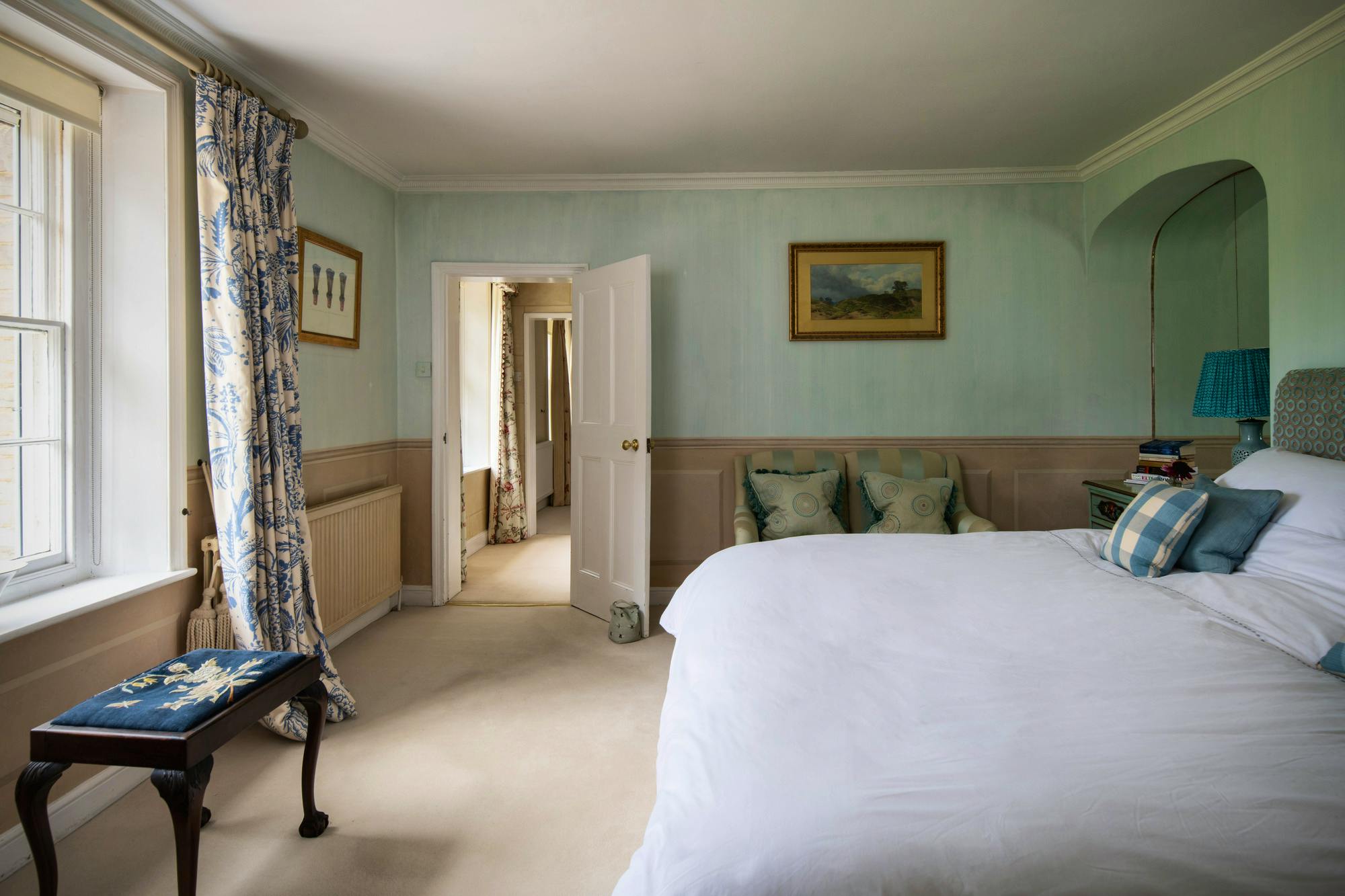 Super comfortable Teal bedroom 