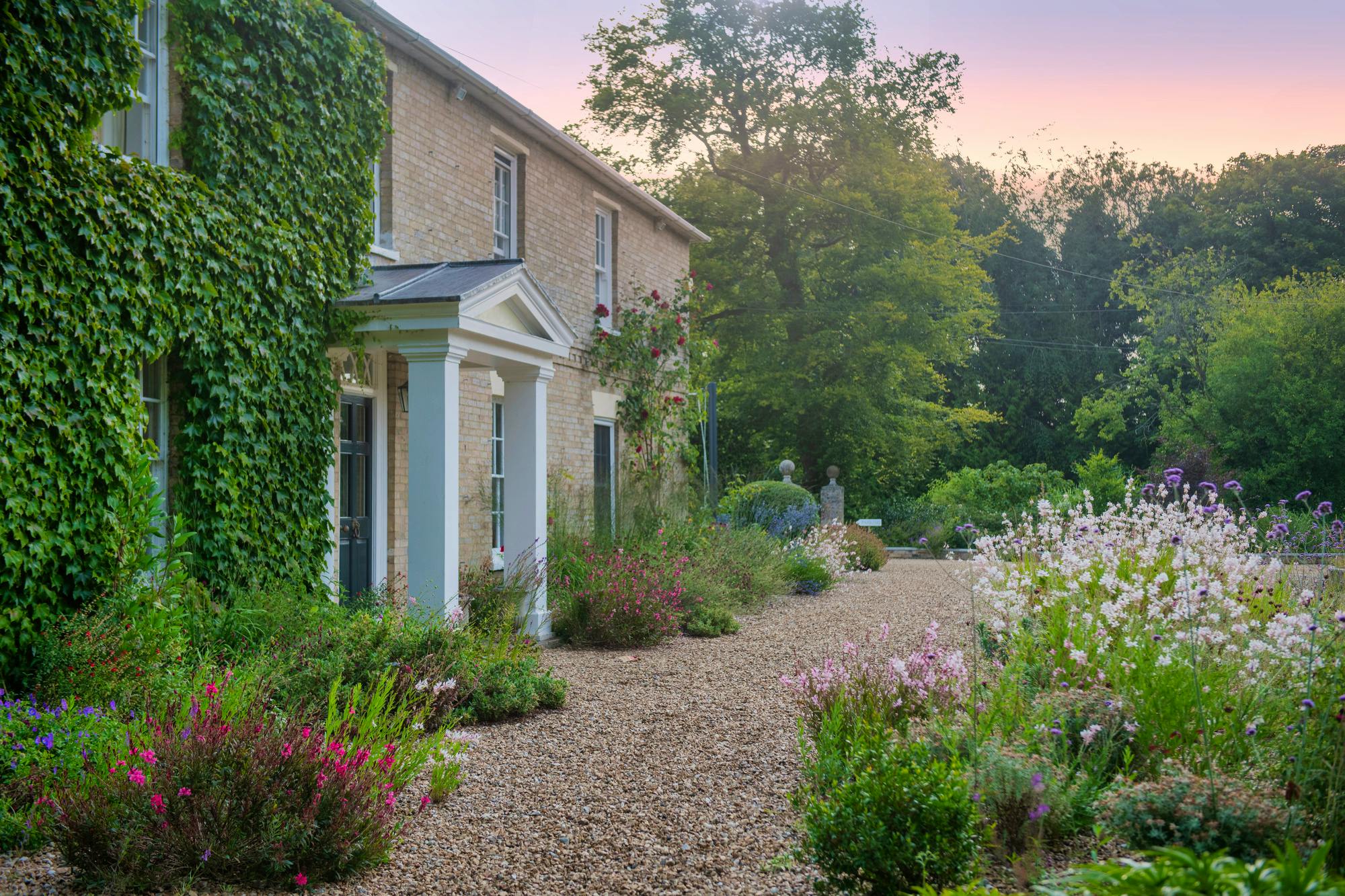 Early morning in the gravel garden