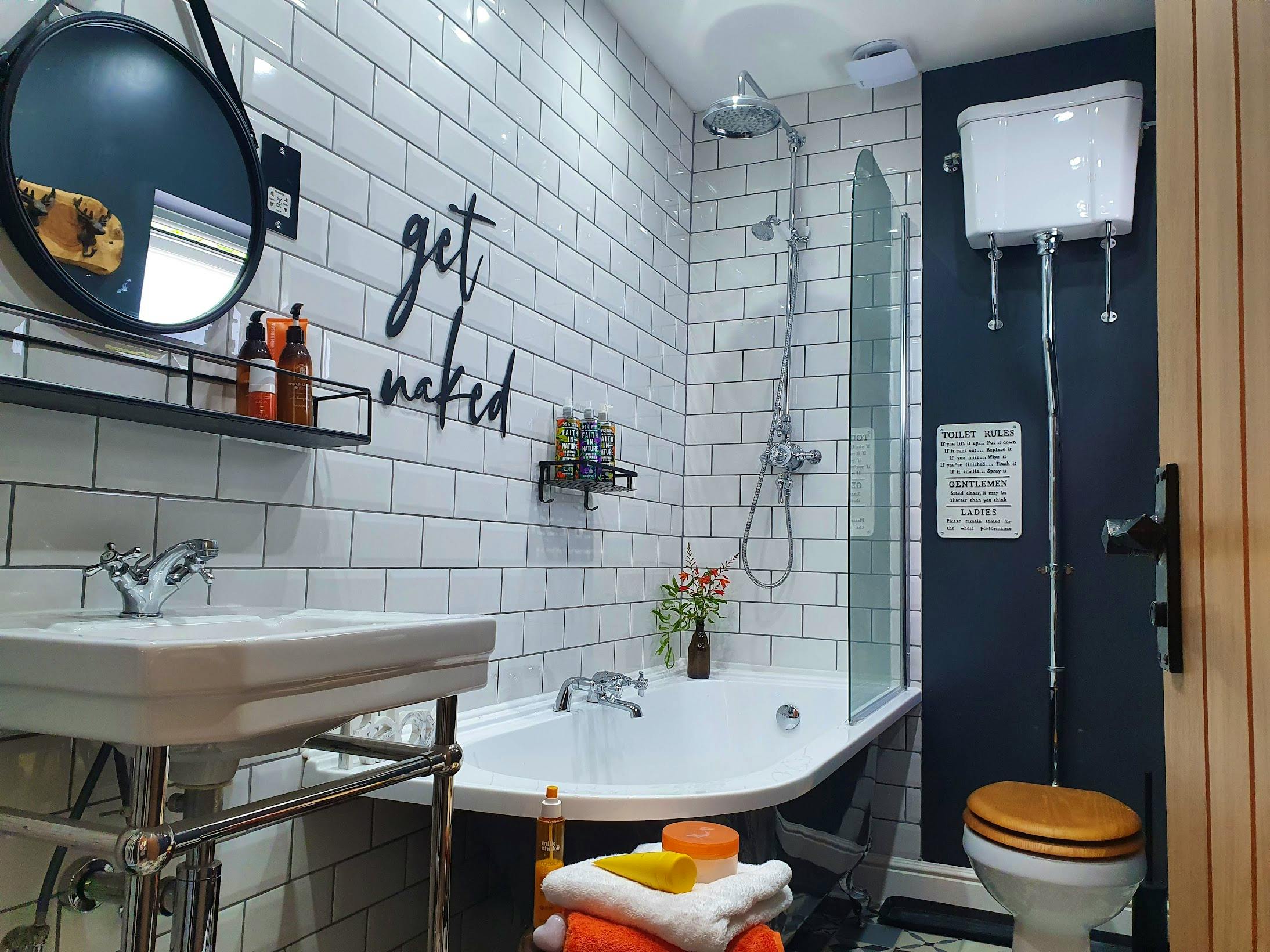 Victorian style bathroom