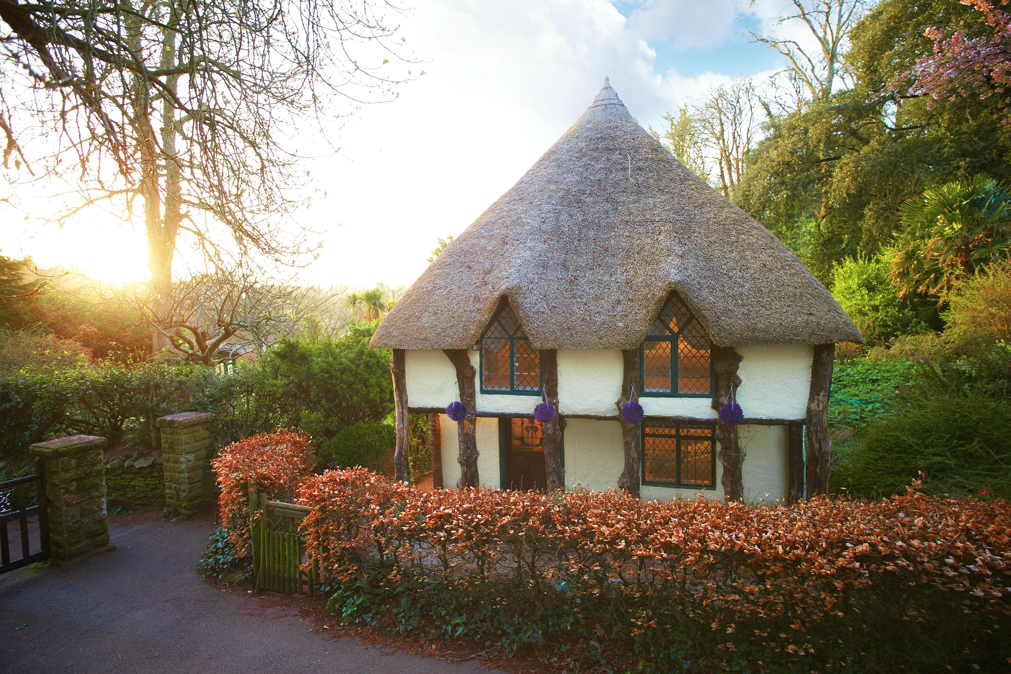 10 Quirky Places to Stay in the UK