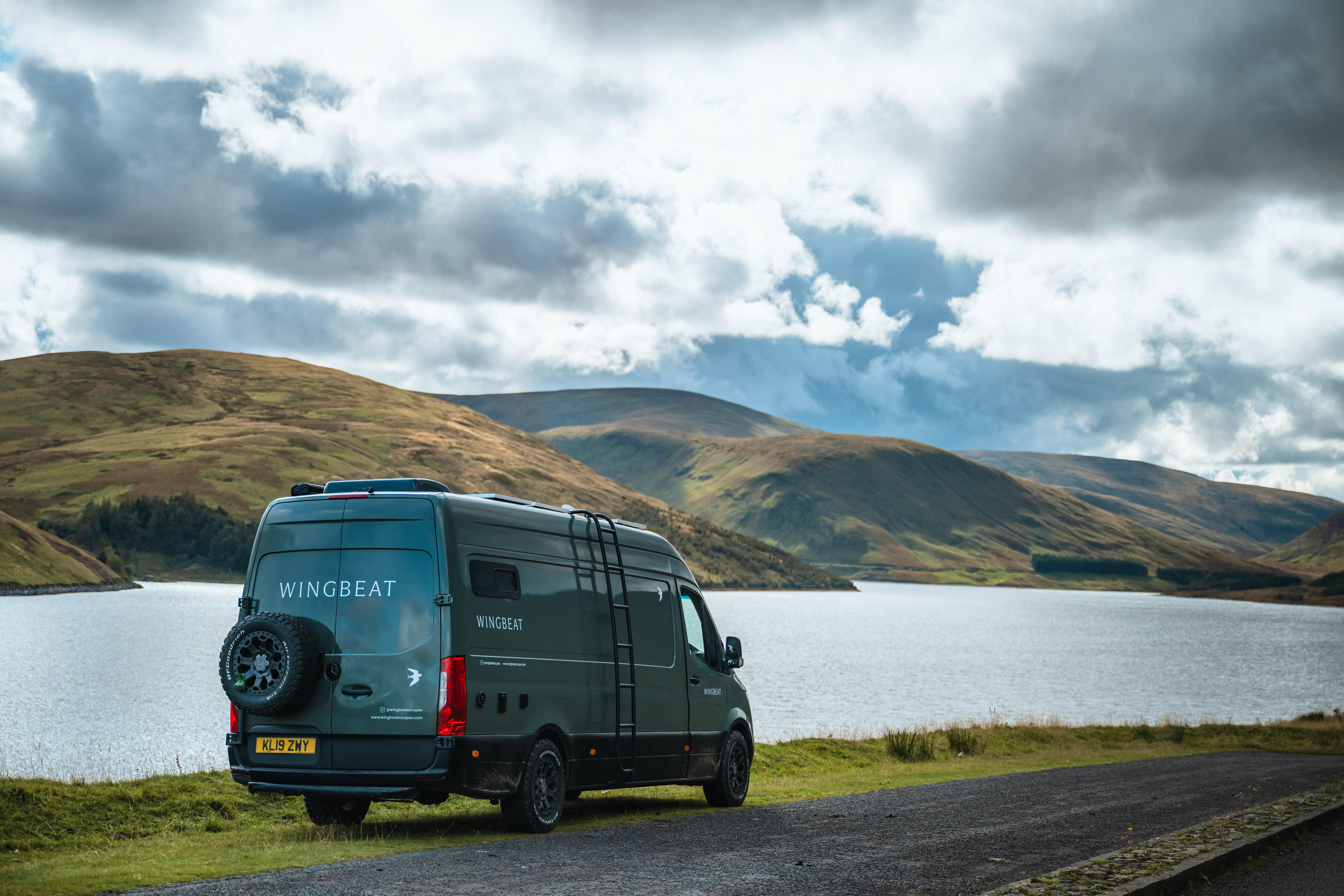 21 Beautiful Stays for Spring