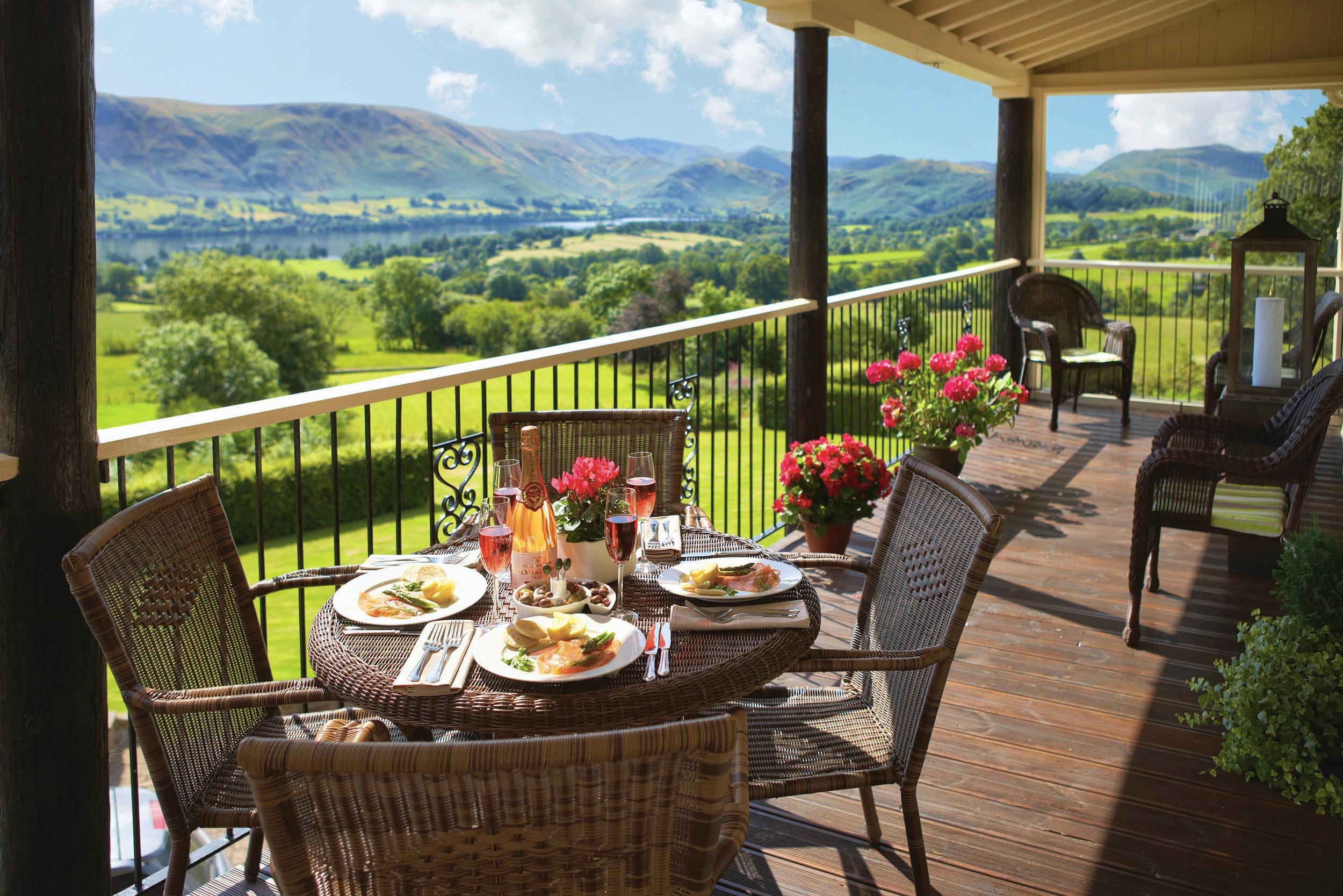 10 Cool Cottages in the UK