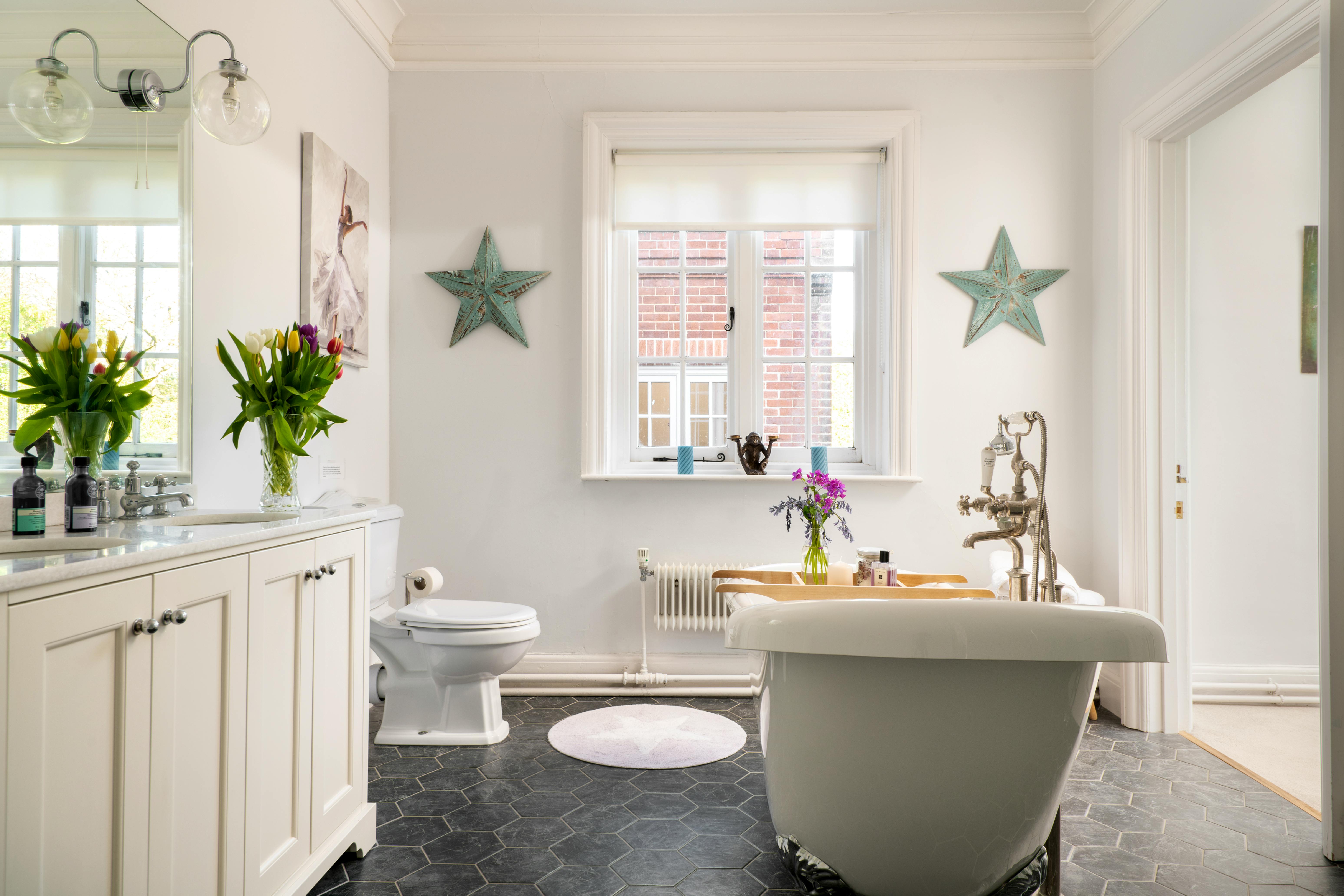 Slipper bath with walk in shower