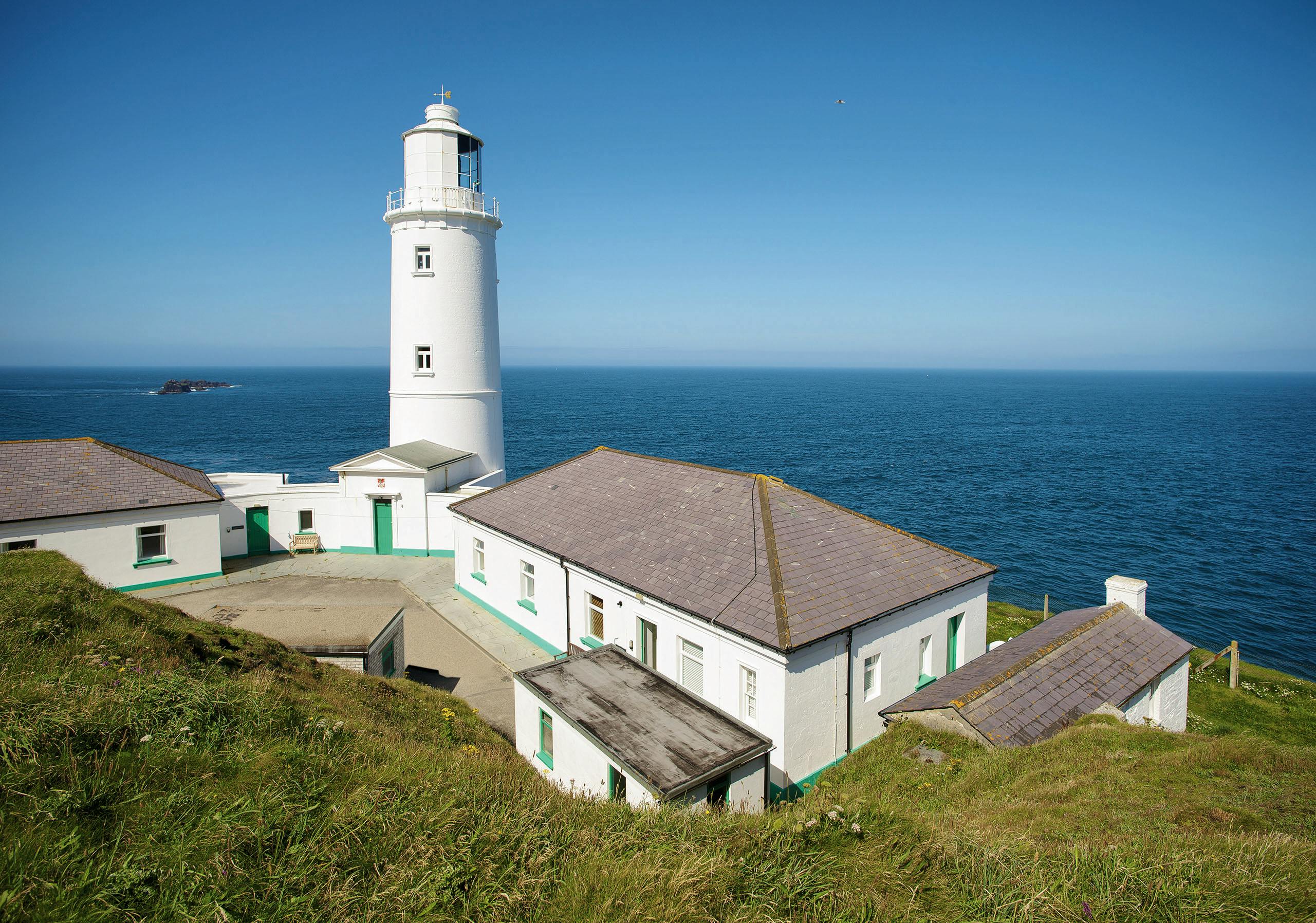 15 Of The Best Lighthouse Stays In The UK