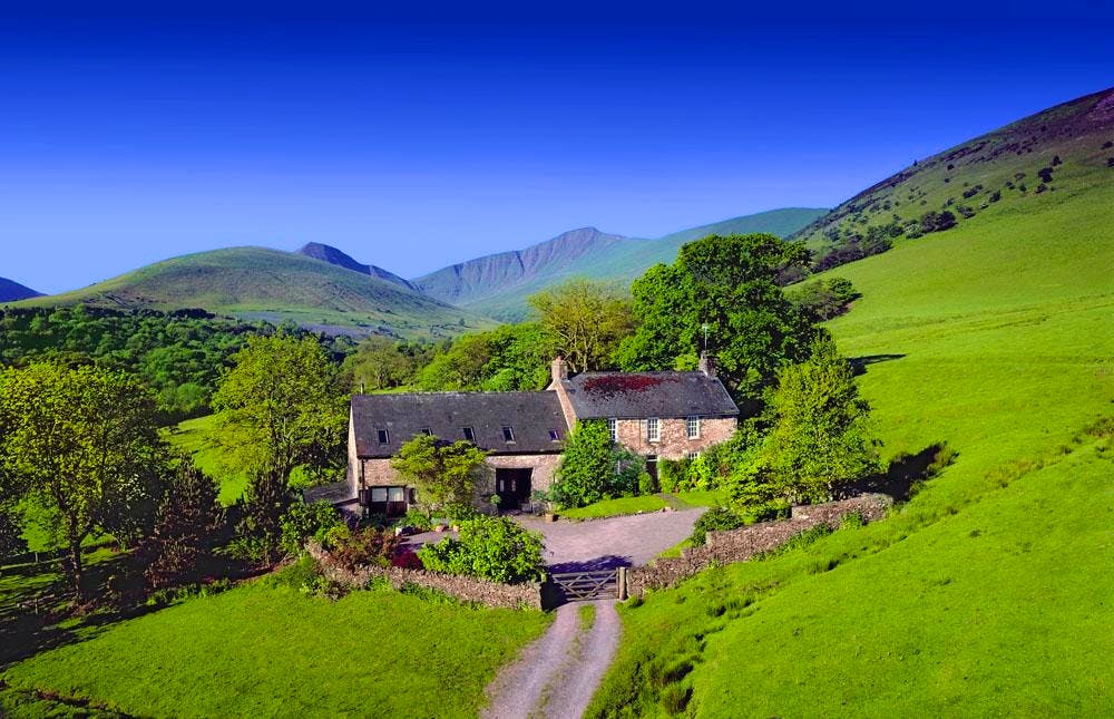 Top 10 Cool Cottages