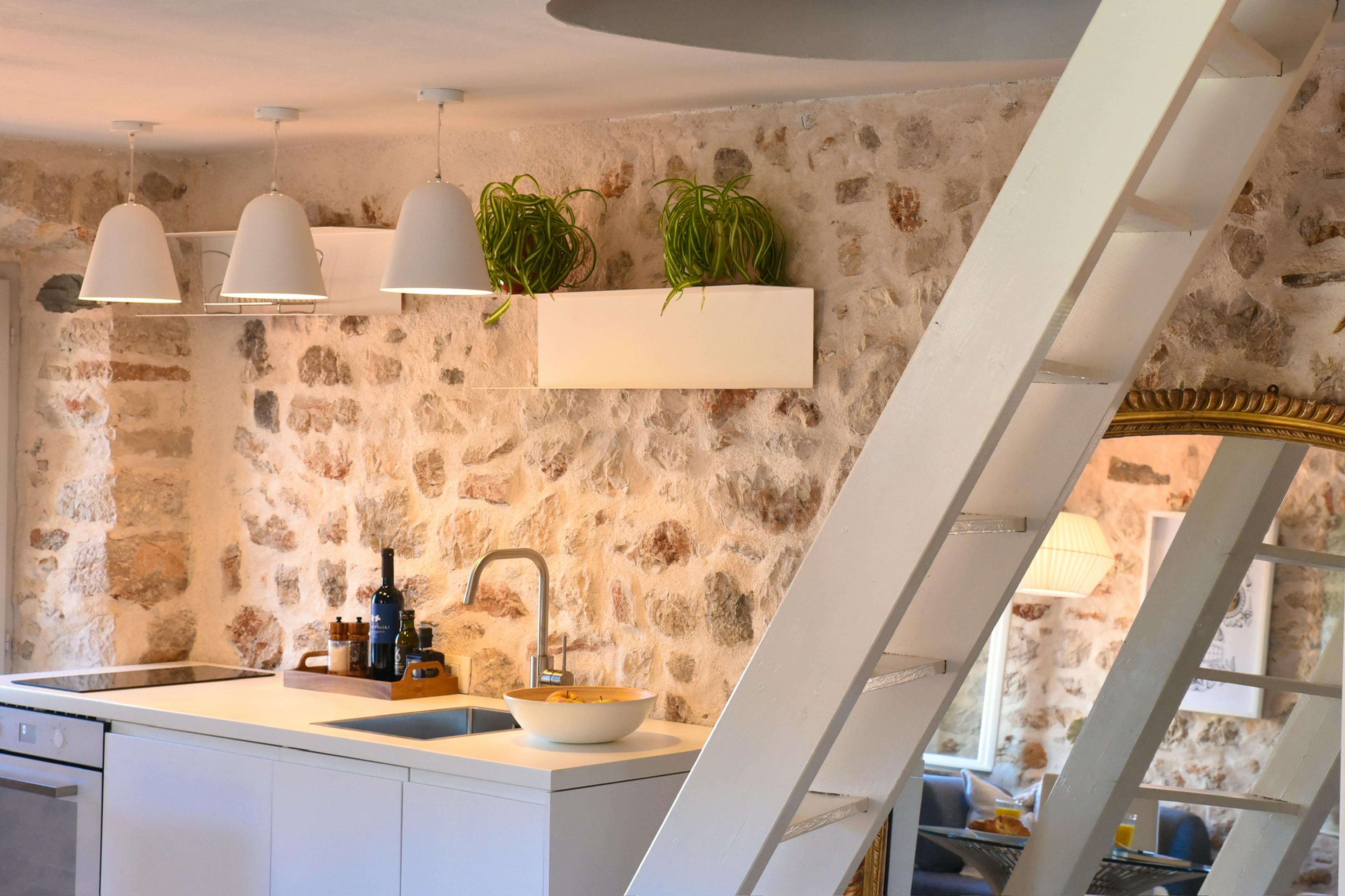 Hidden House - Image 6