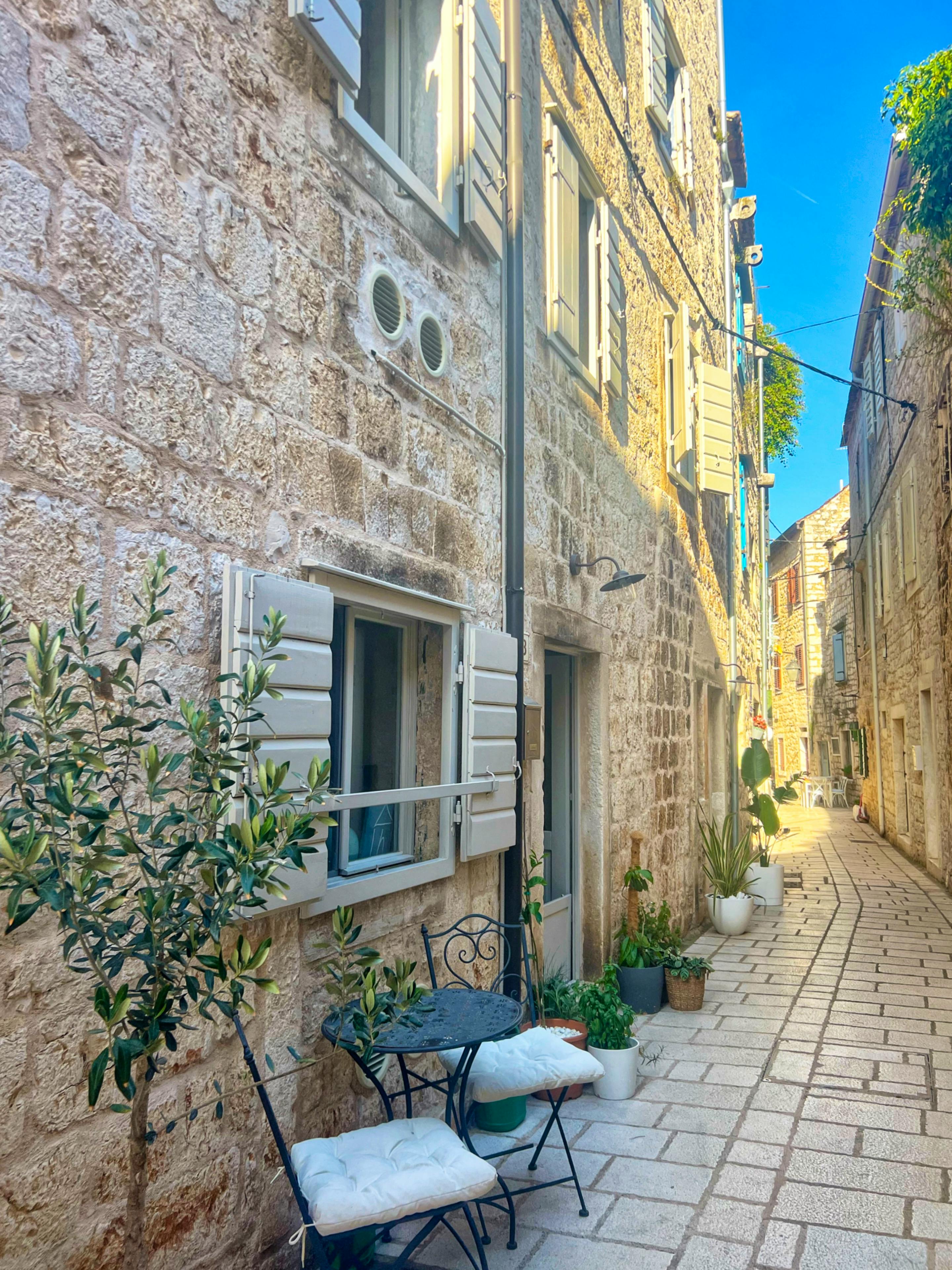 Historic old stone Hidden House 