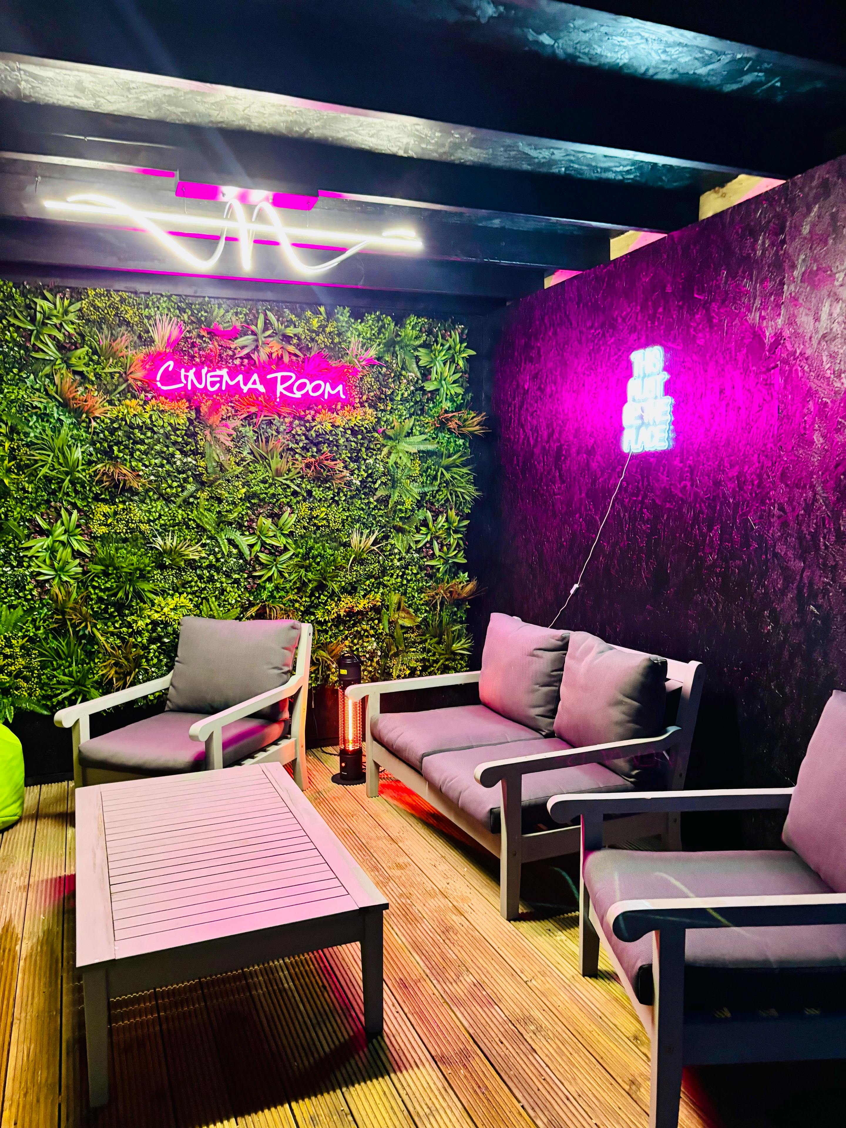 Fallow Lodge - Cinema Room 