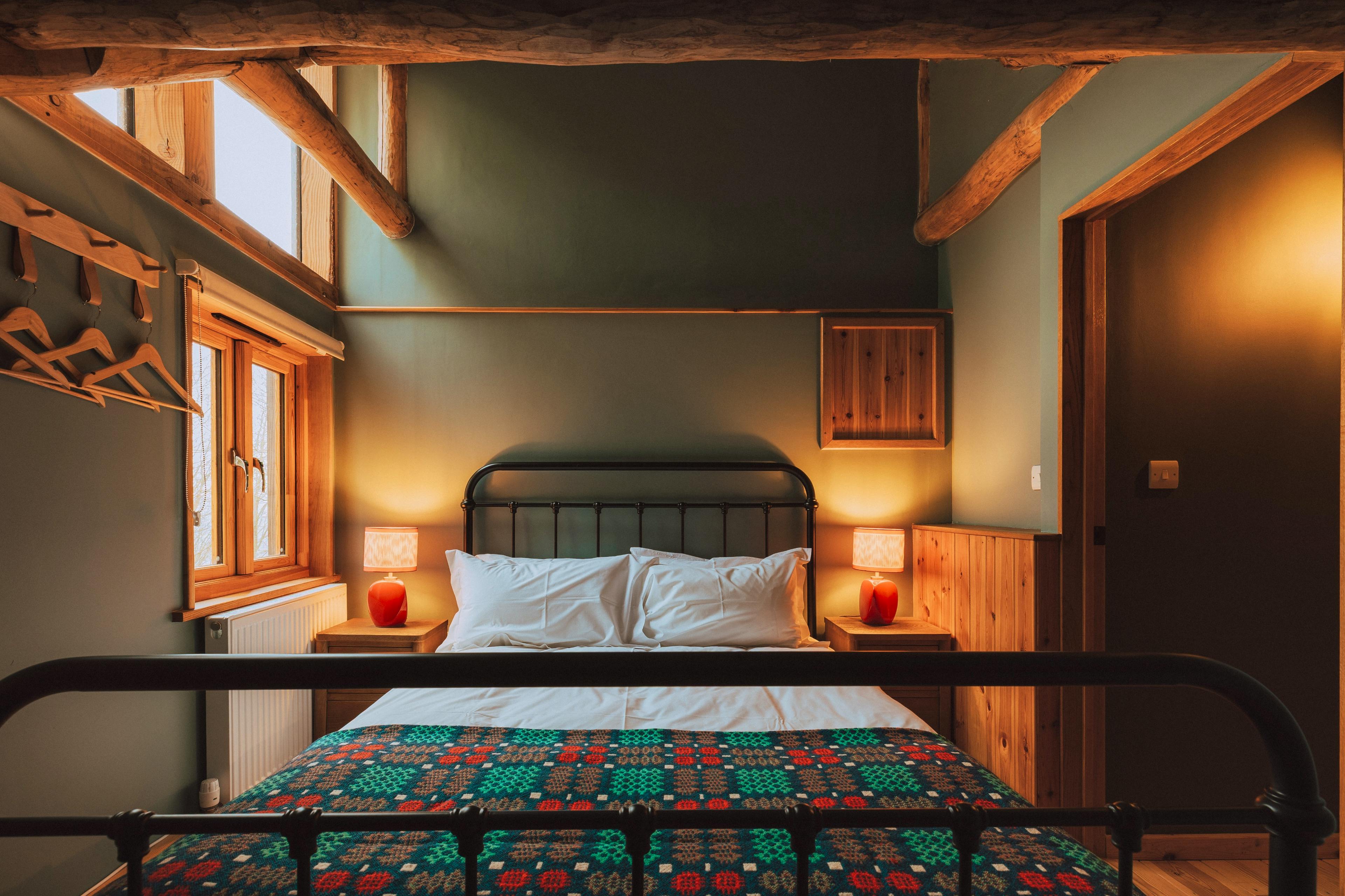 Bedroom in Journeyman Treehouse