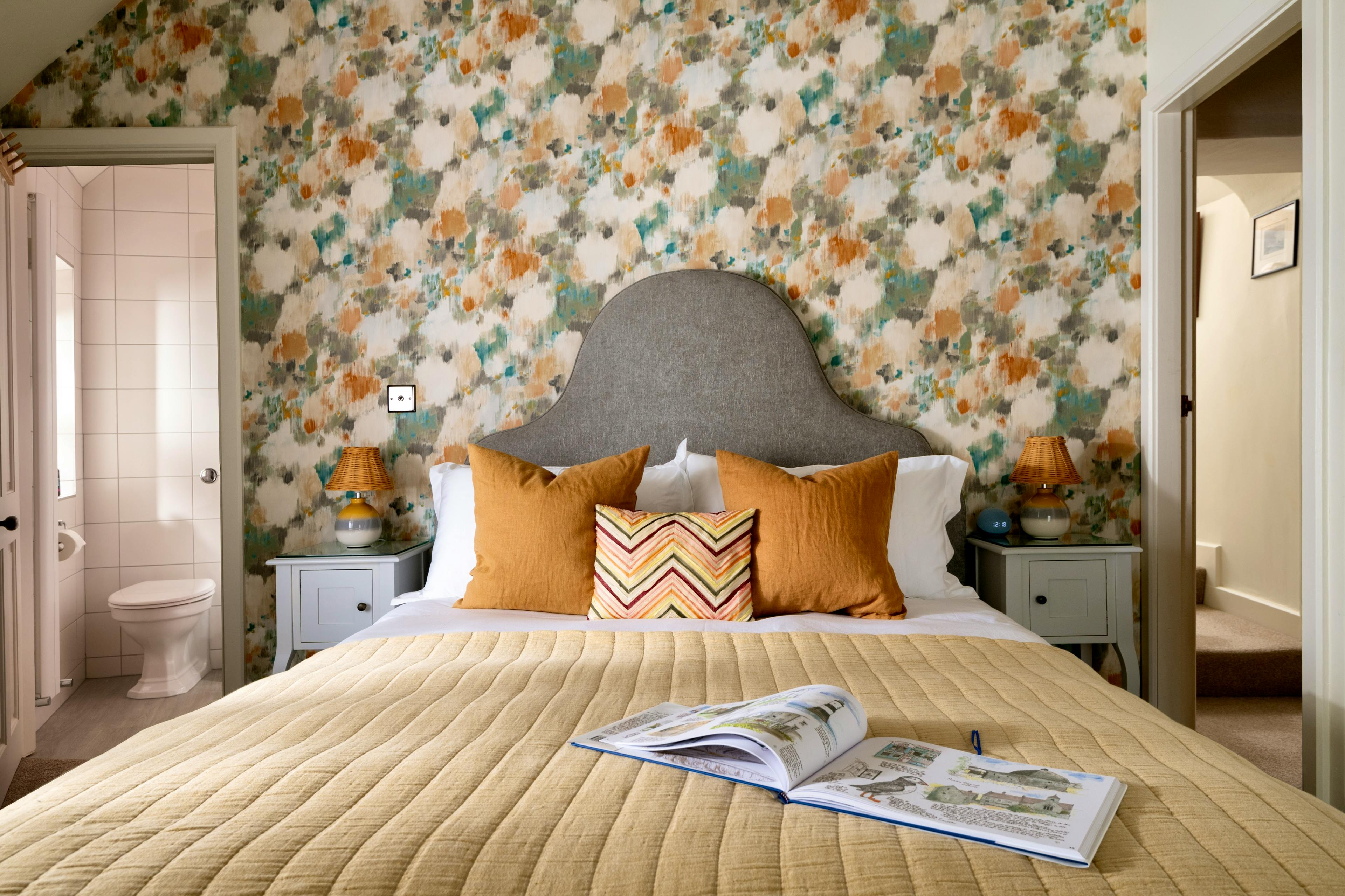 King size ensuite bedroom