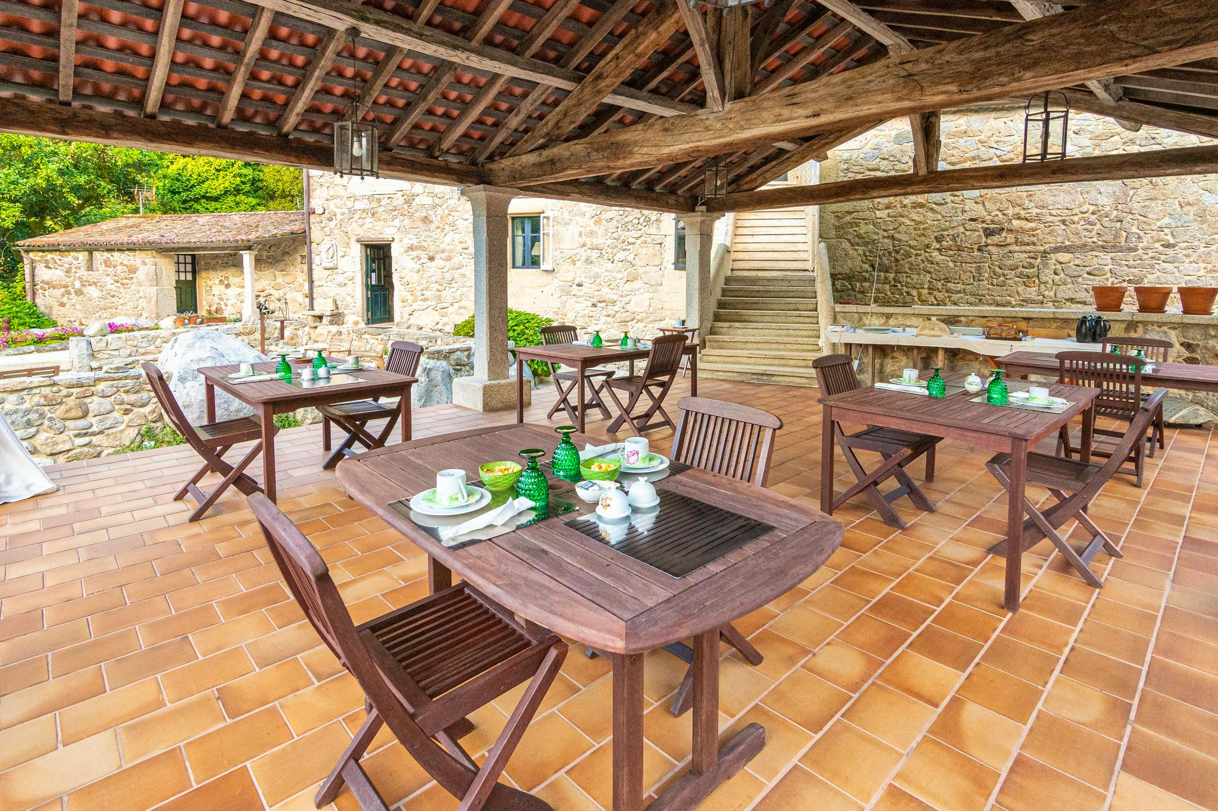 Breakfast area during summer