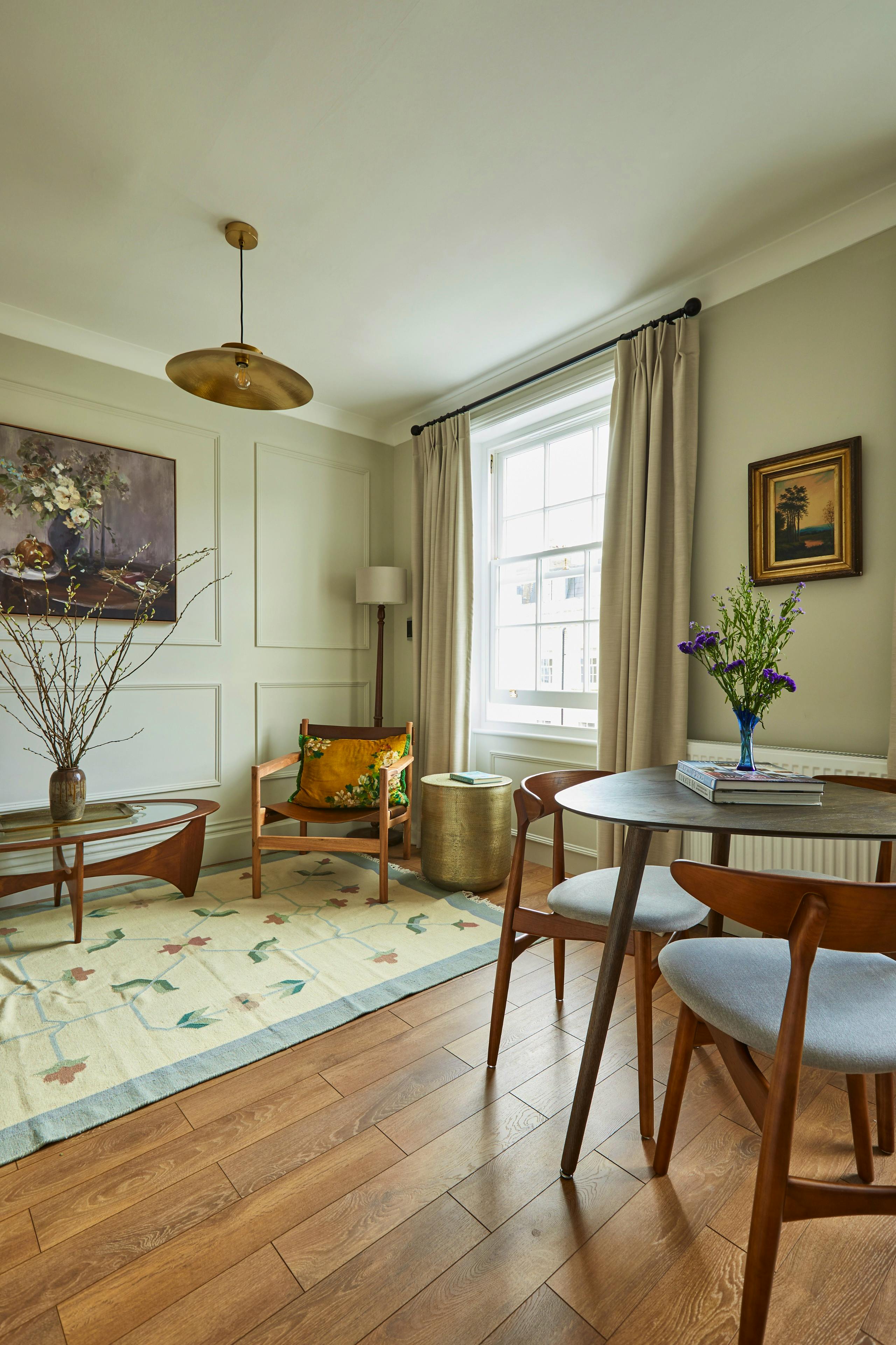 Apartment 5 living/ kitchen area