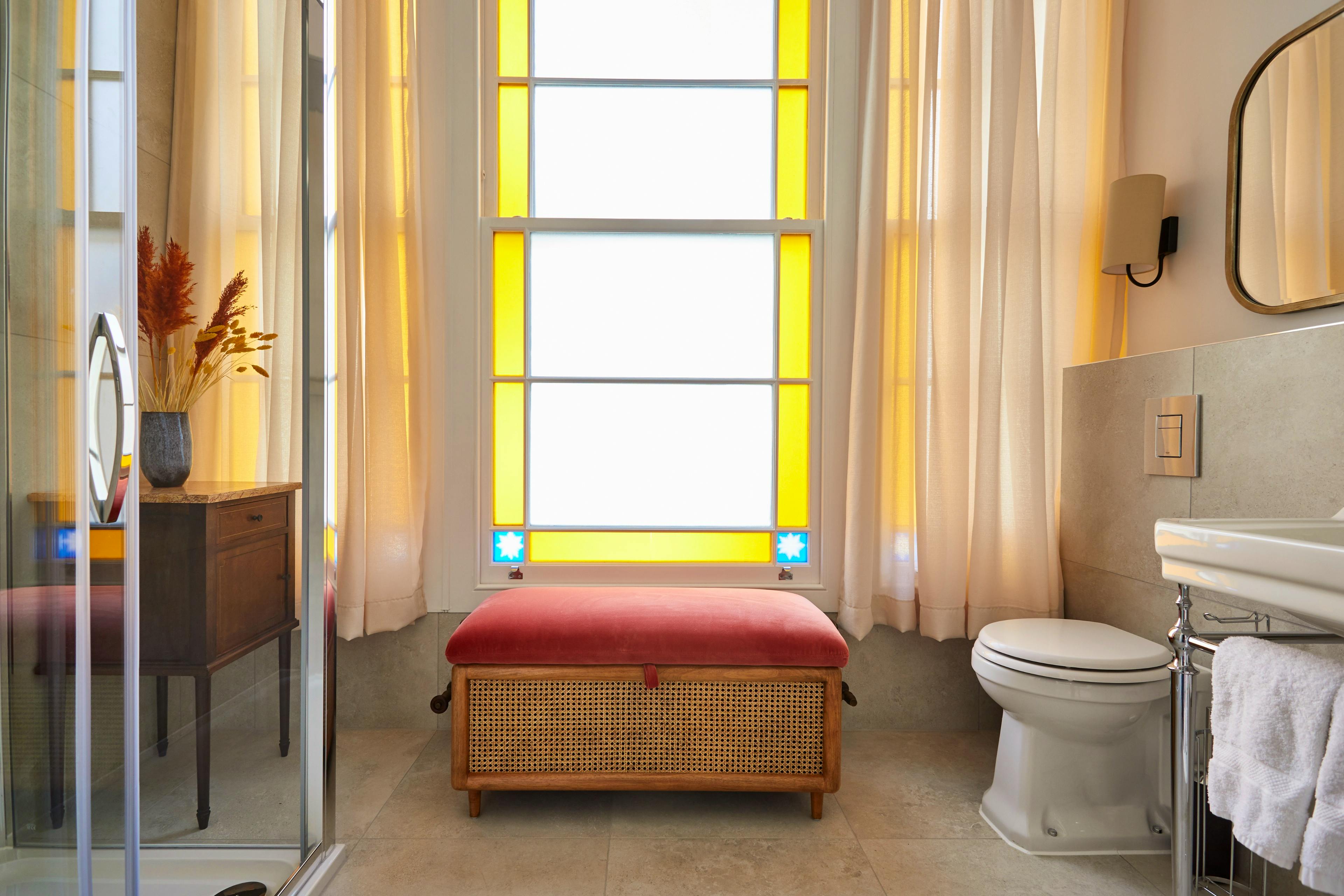 Apartment 2, bathroom