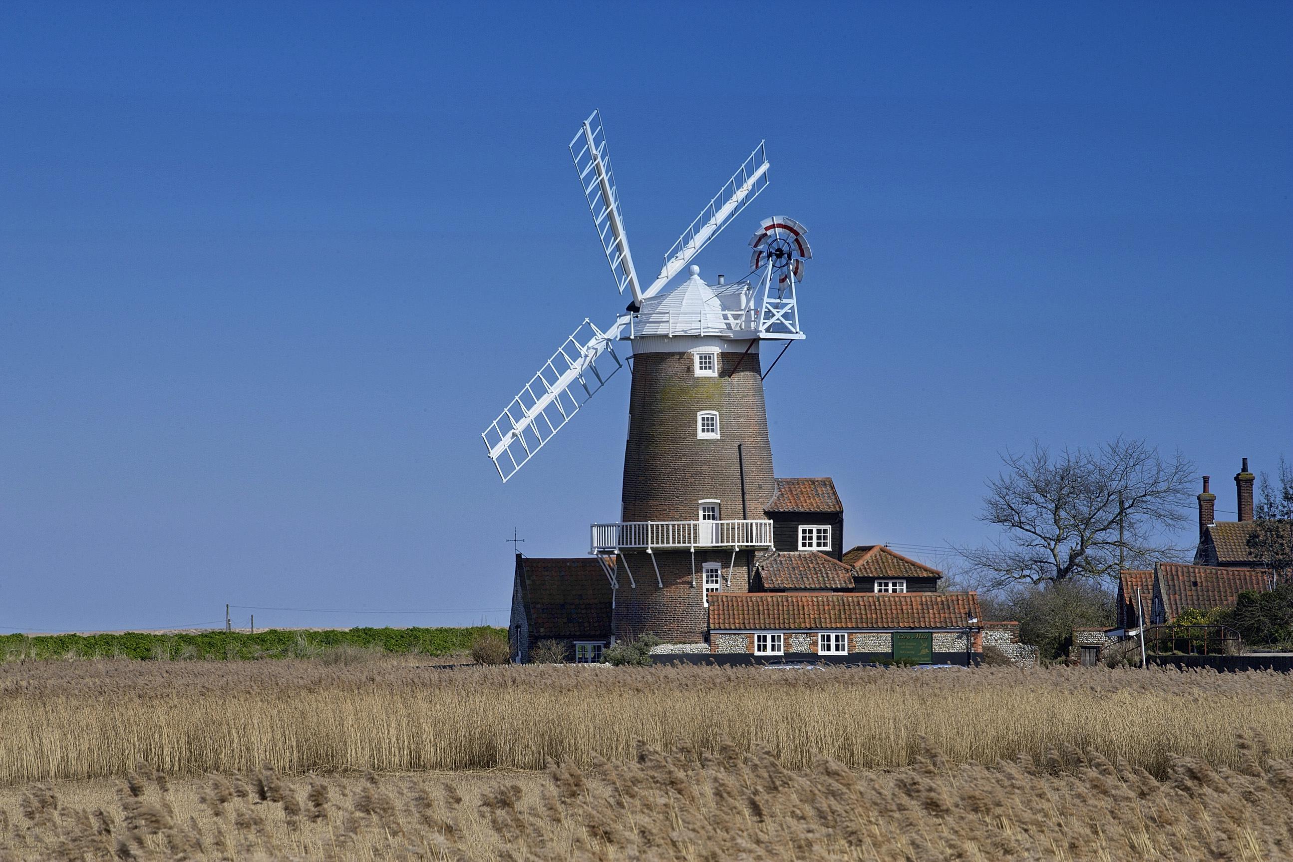 Cley Windmill, Cool Windmill B&B In Norfolk