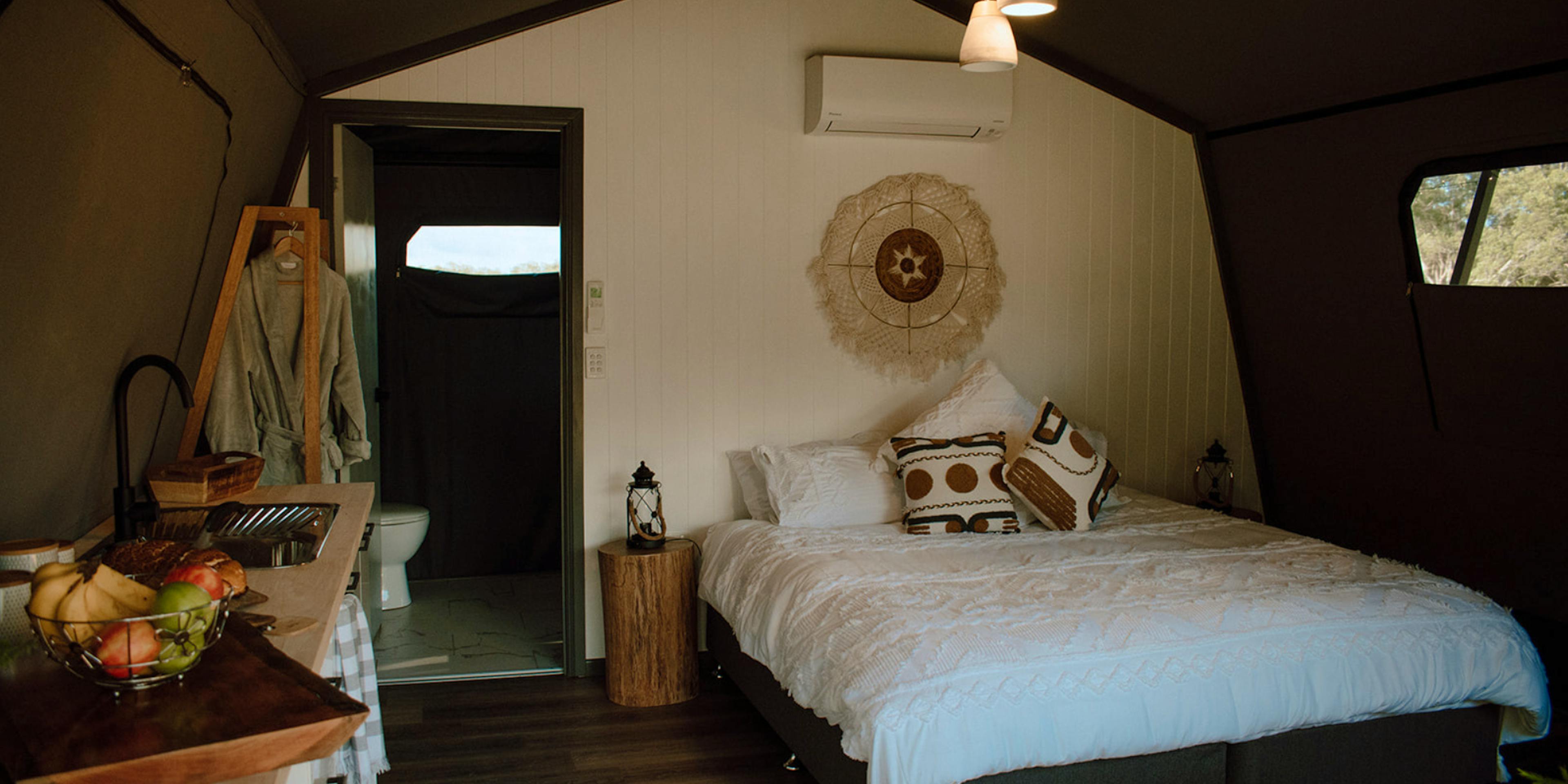 Hitching Rail Retreat - Image 2