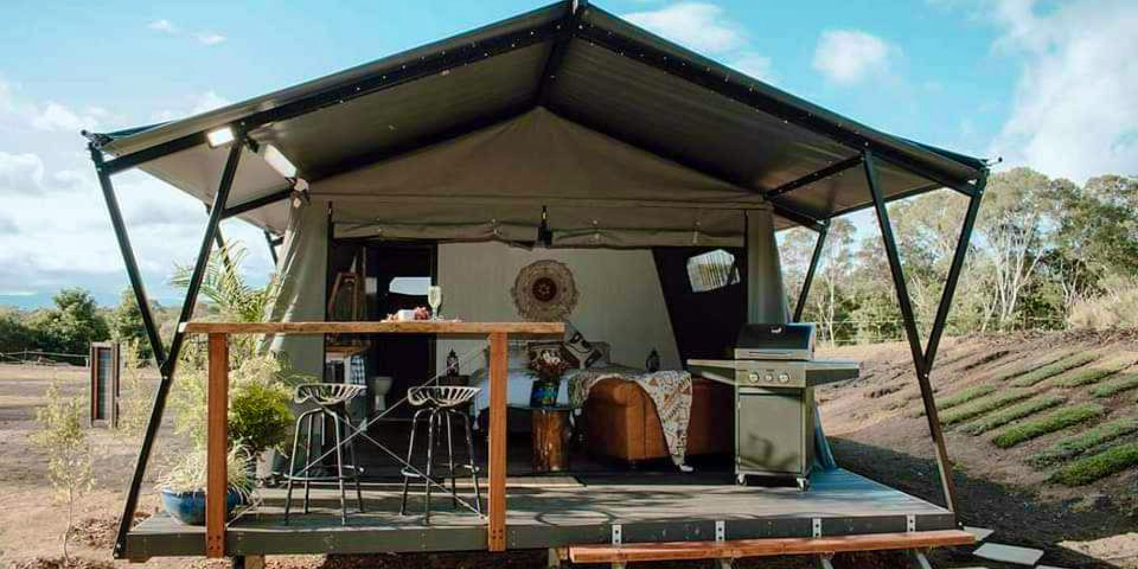 Hitching Rail Retreat - Image 1