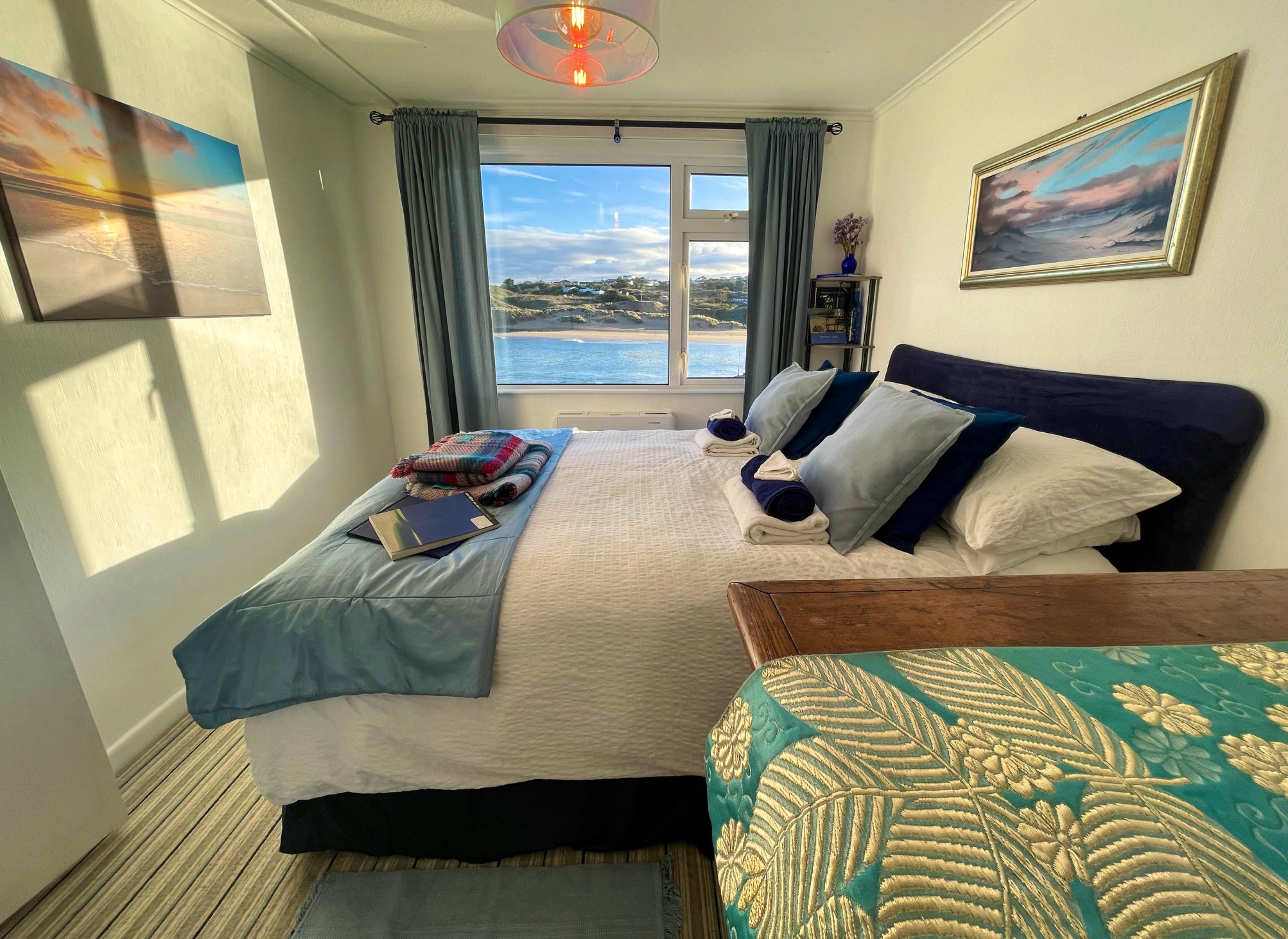 Beach House Master Bedroom Sea View