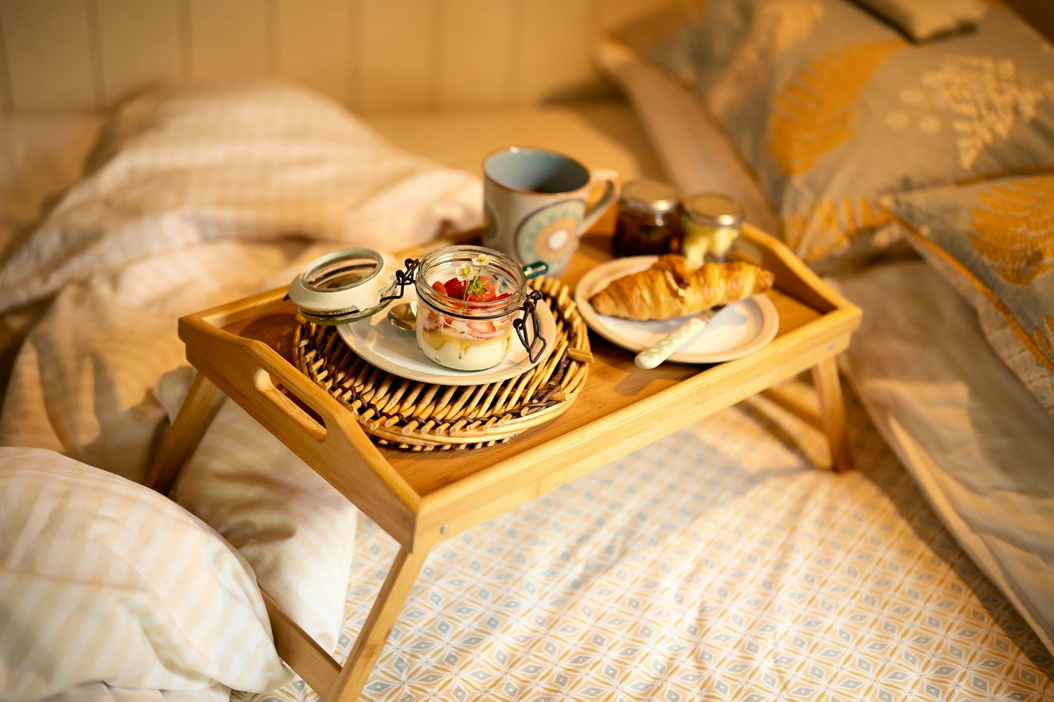 Breakfast tray Thehuteyam