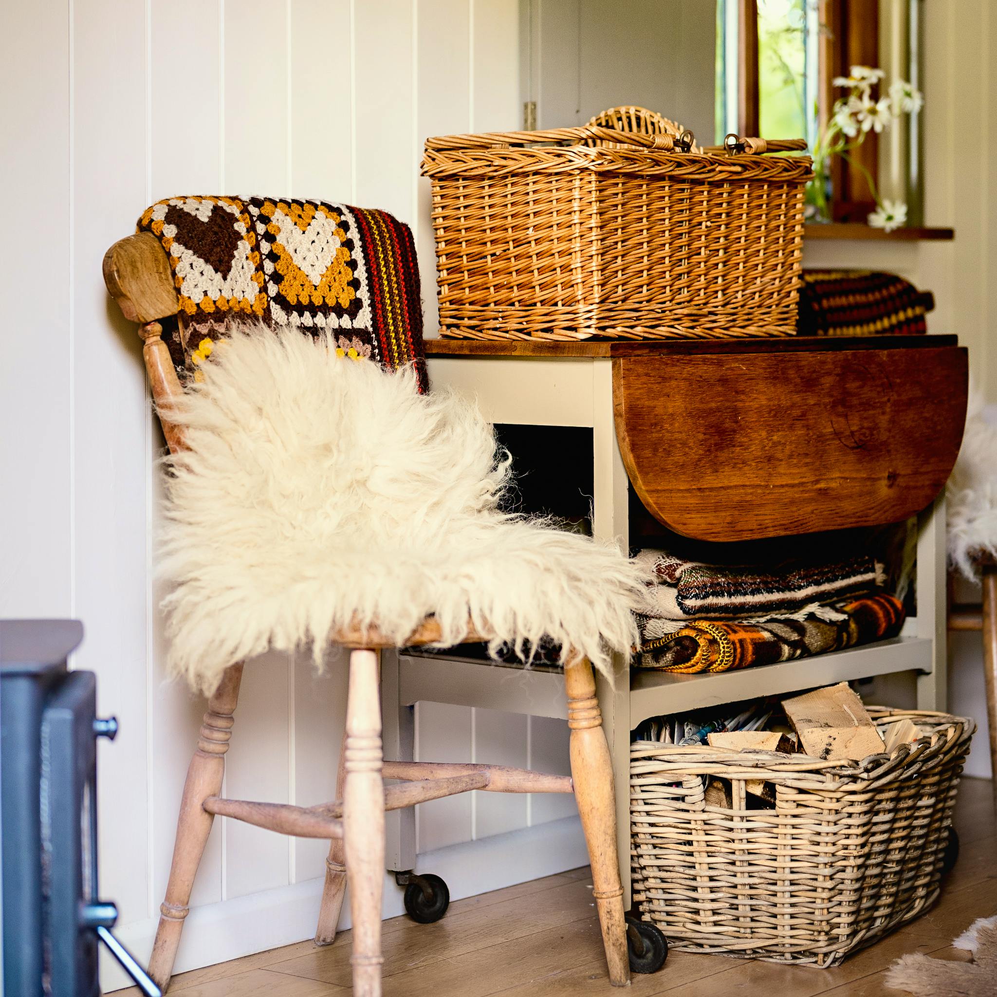 Fire supplies at Thehuteyam