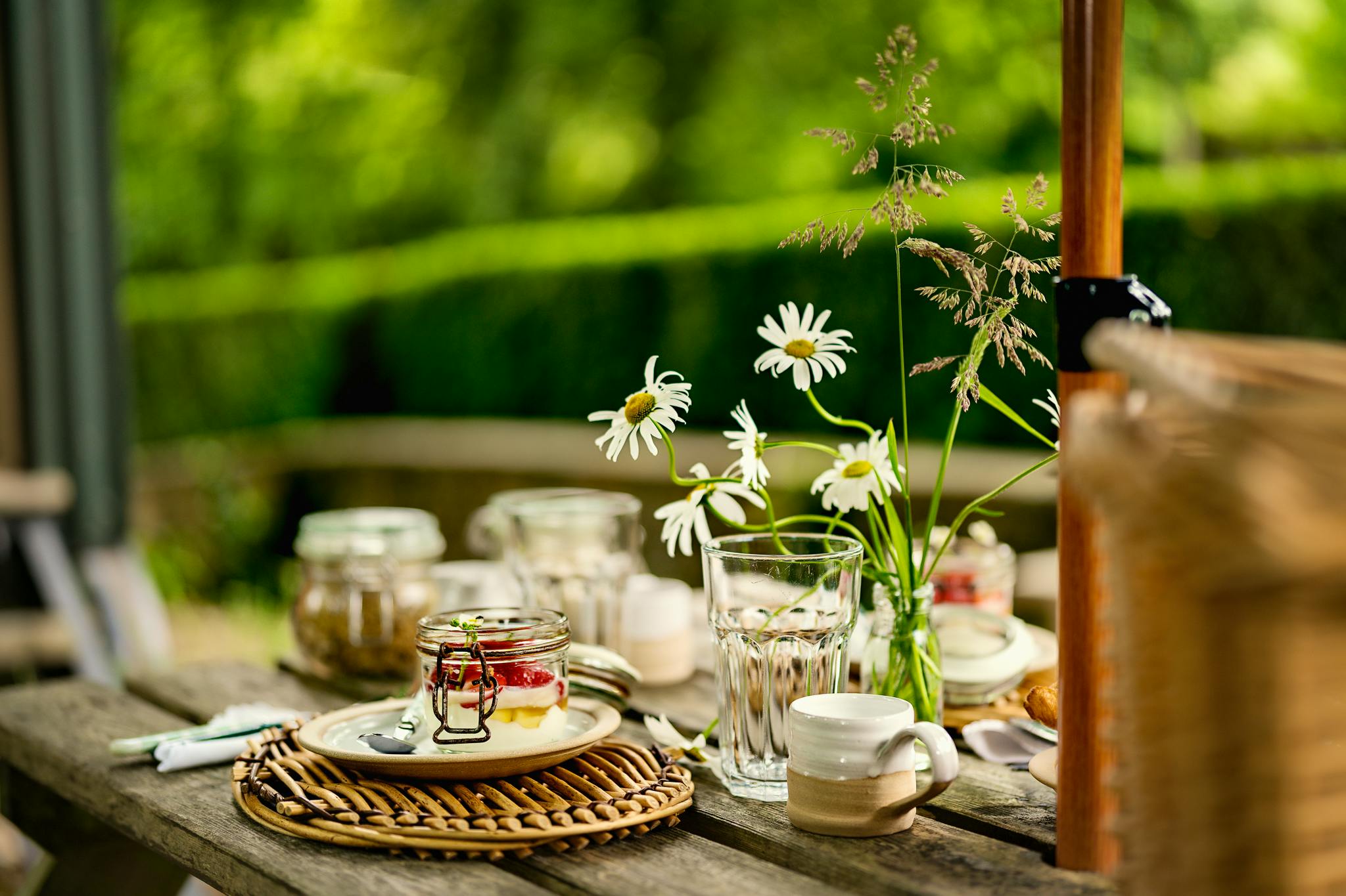 Summer dining Thehuteyam