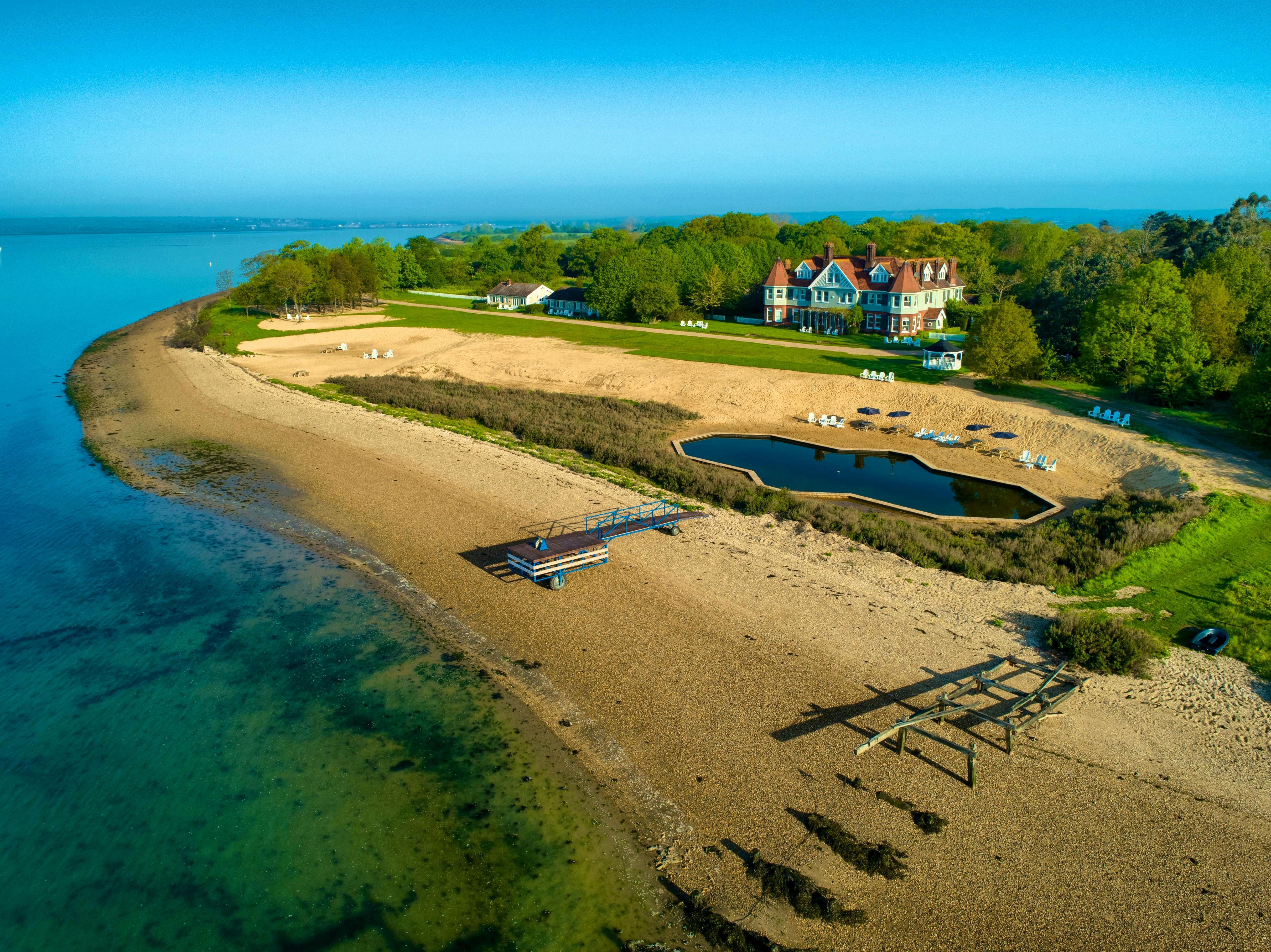 Party house sleeps 30+