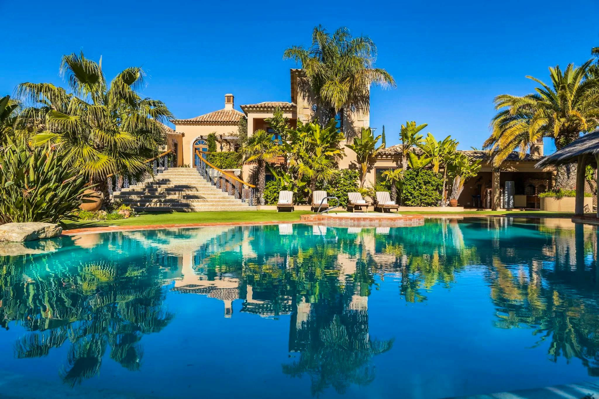 Casa Cazan - Image 1