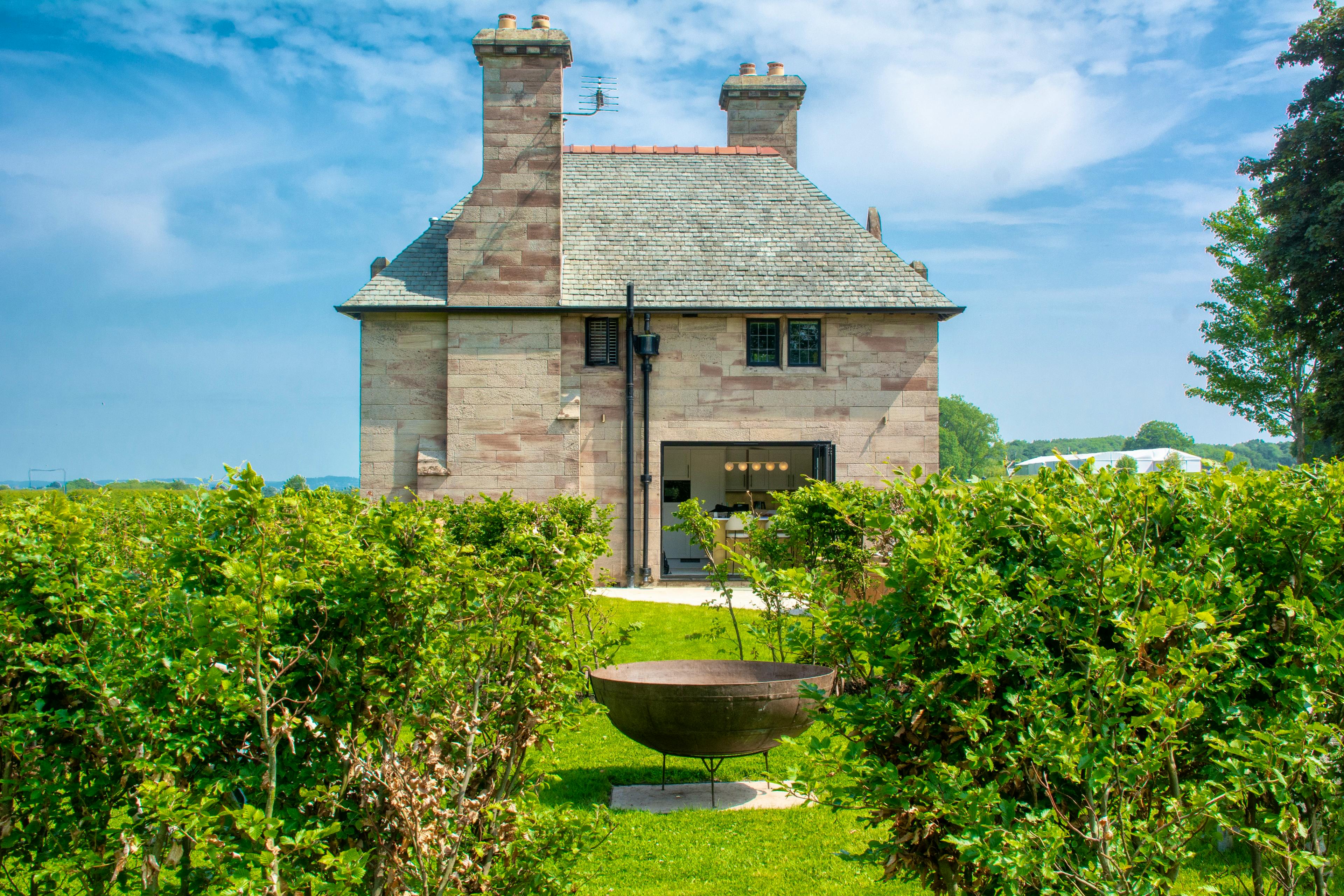 Rear of Liongate Lodge