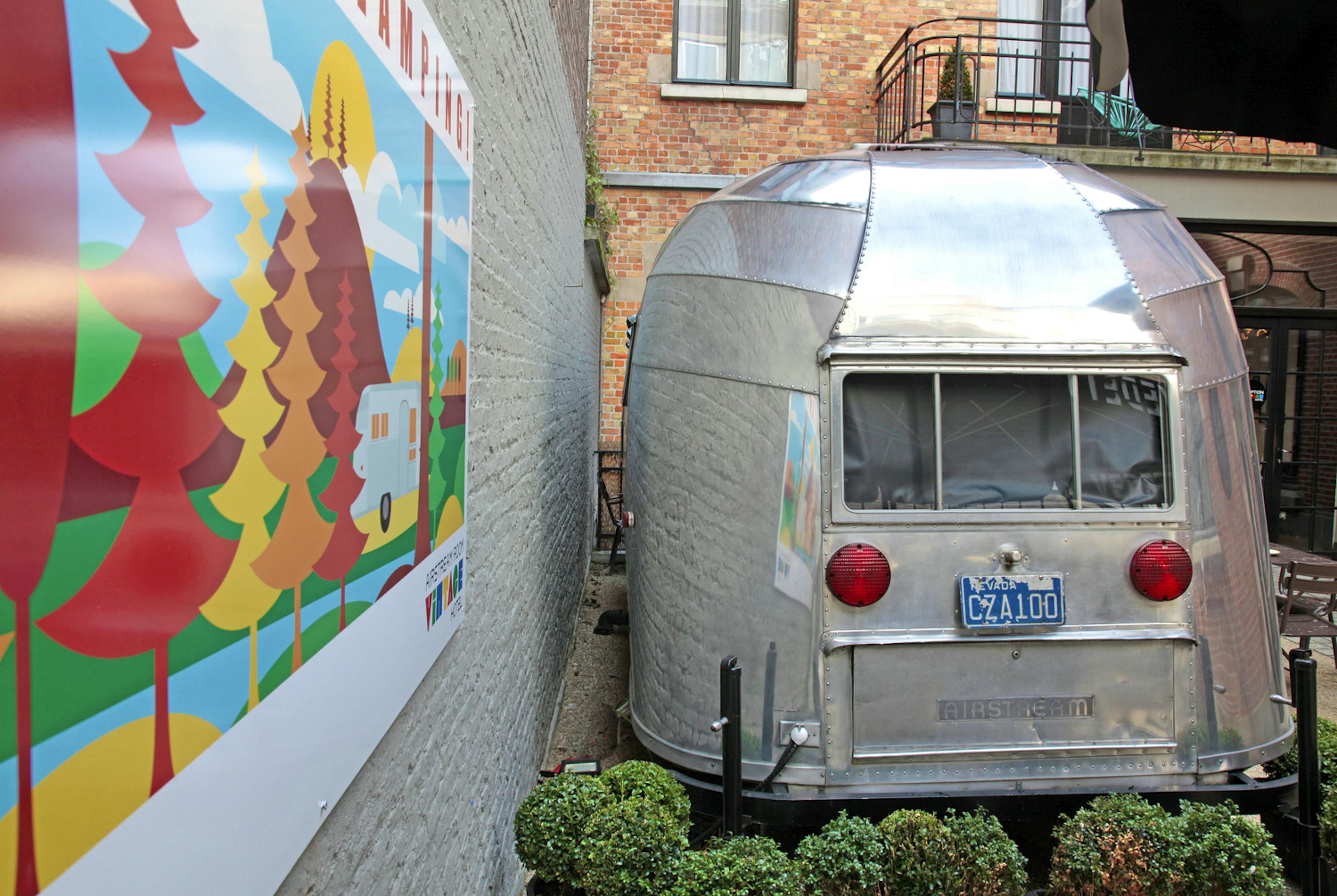 Vintage Hotel - Image 3