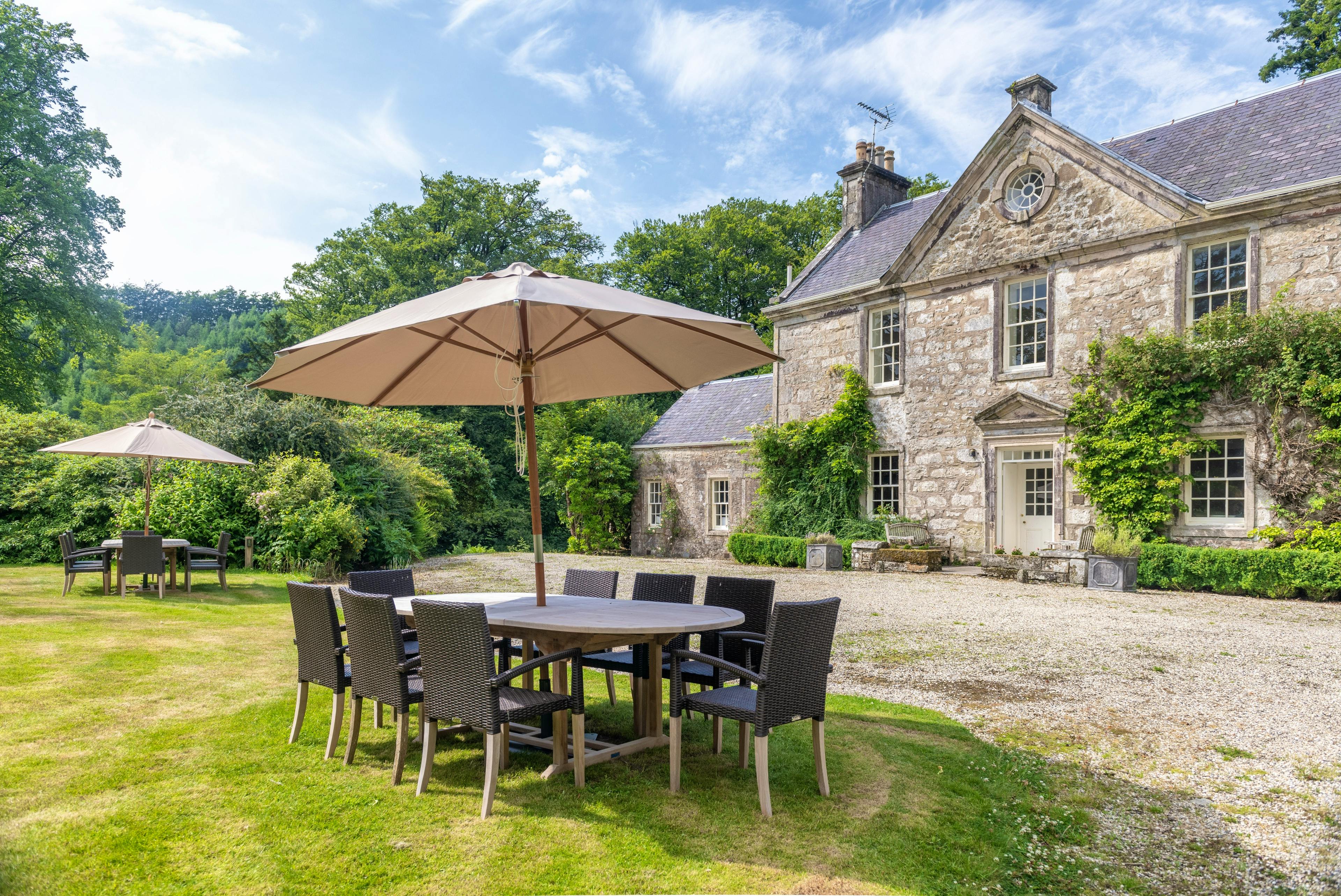 Broomholm Manor - Image 1