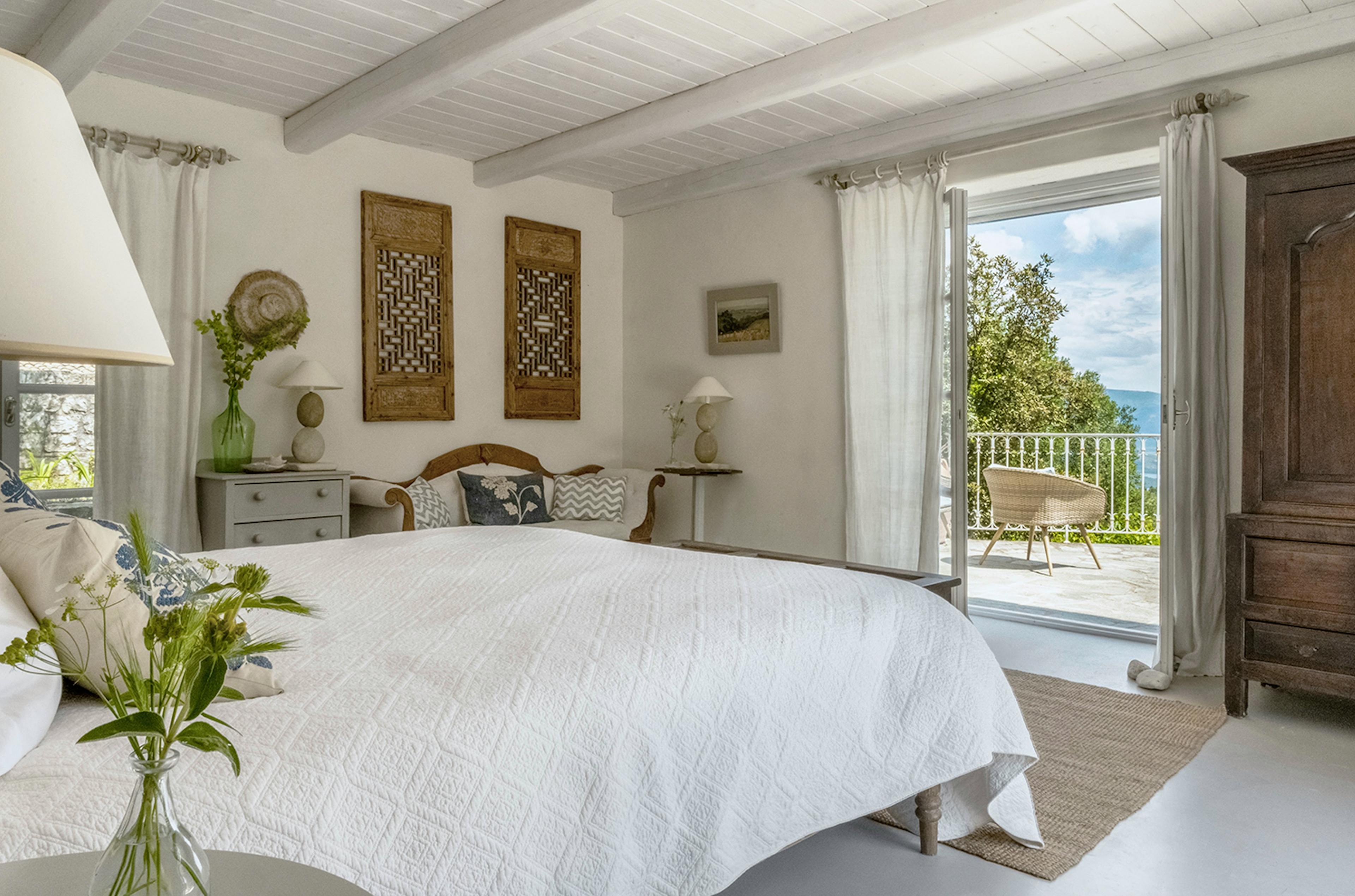 Ithica House - Image 6