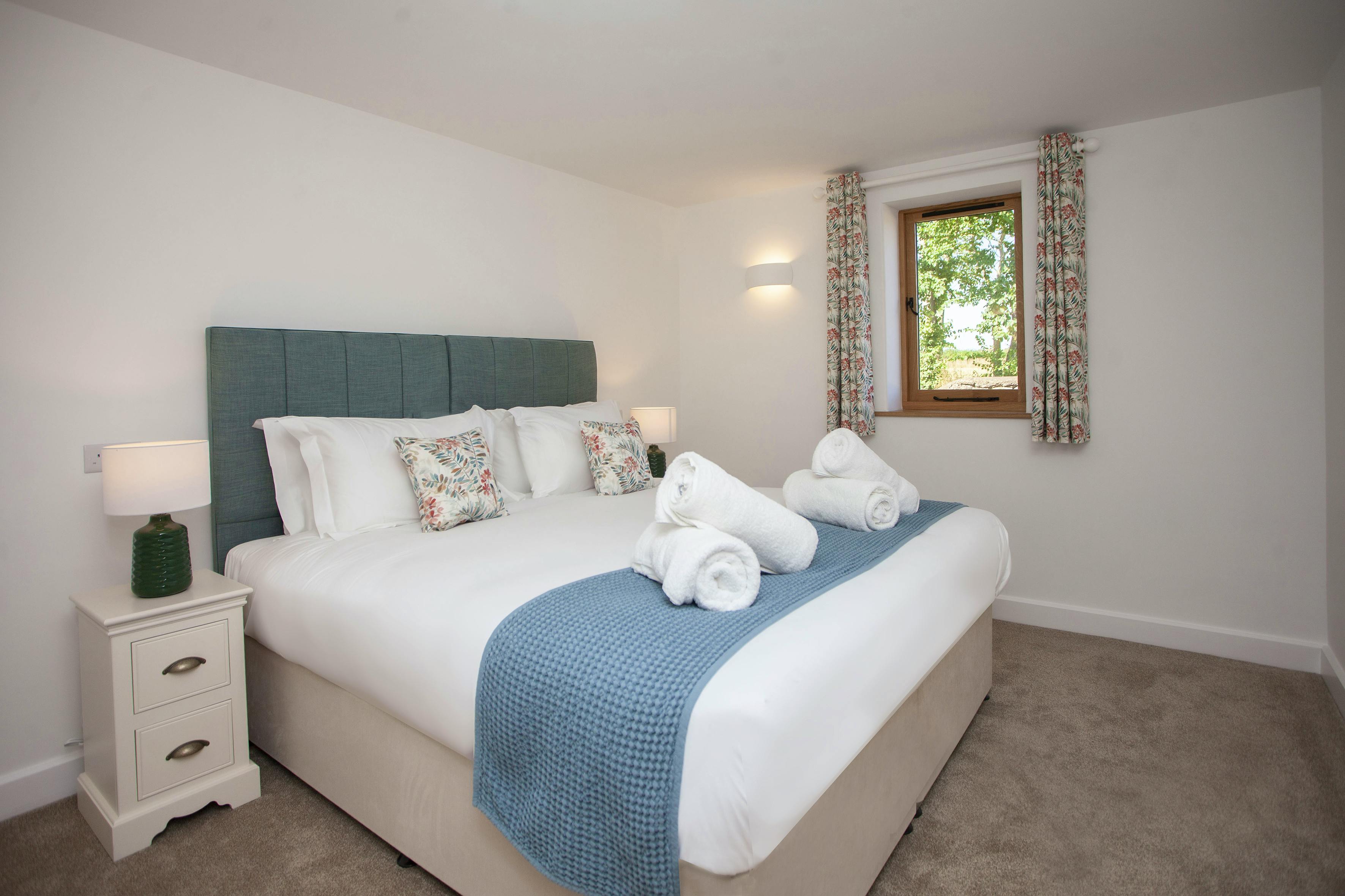 Hayloft Daisy bedroom