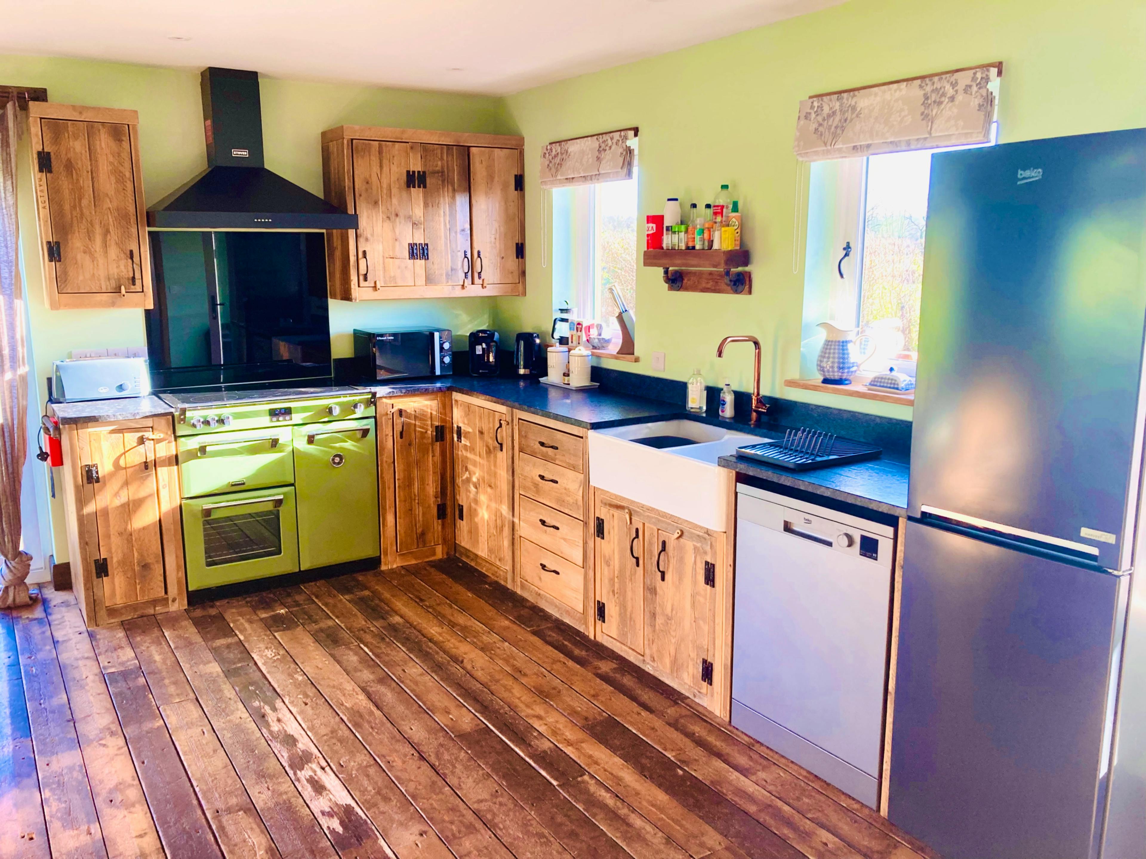 Fully equipped kitchen