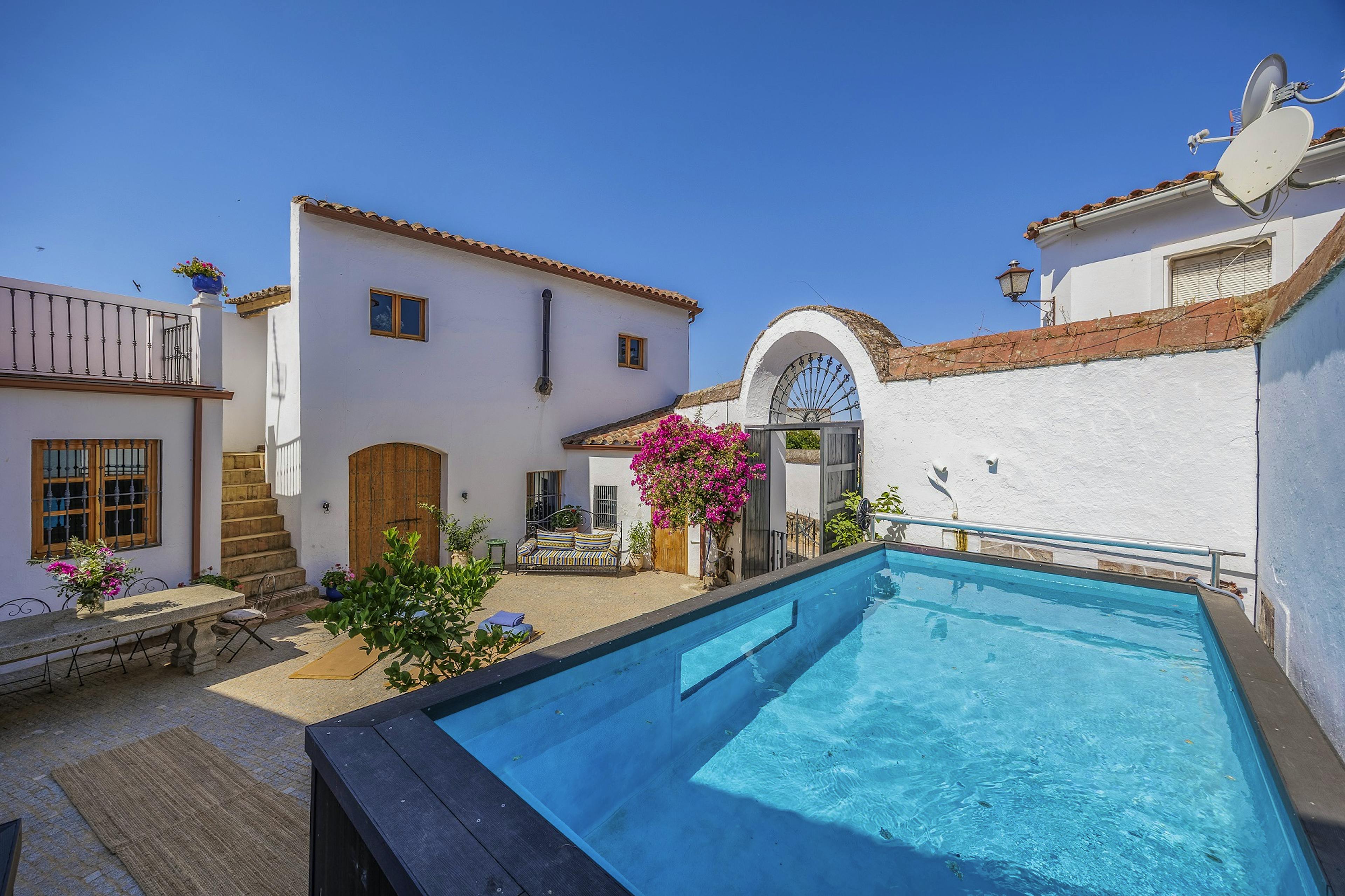 The Yellow House - Image 1