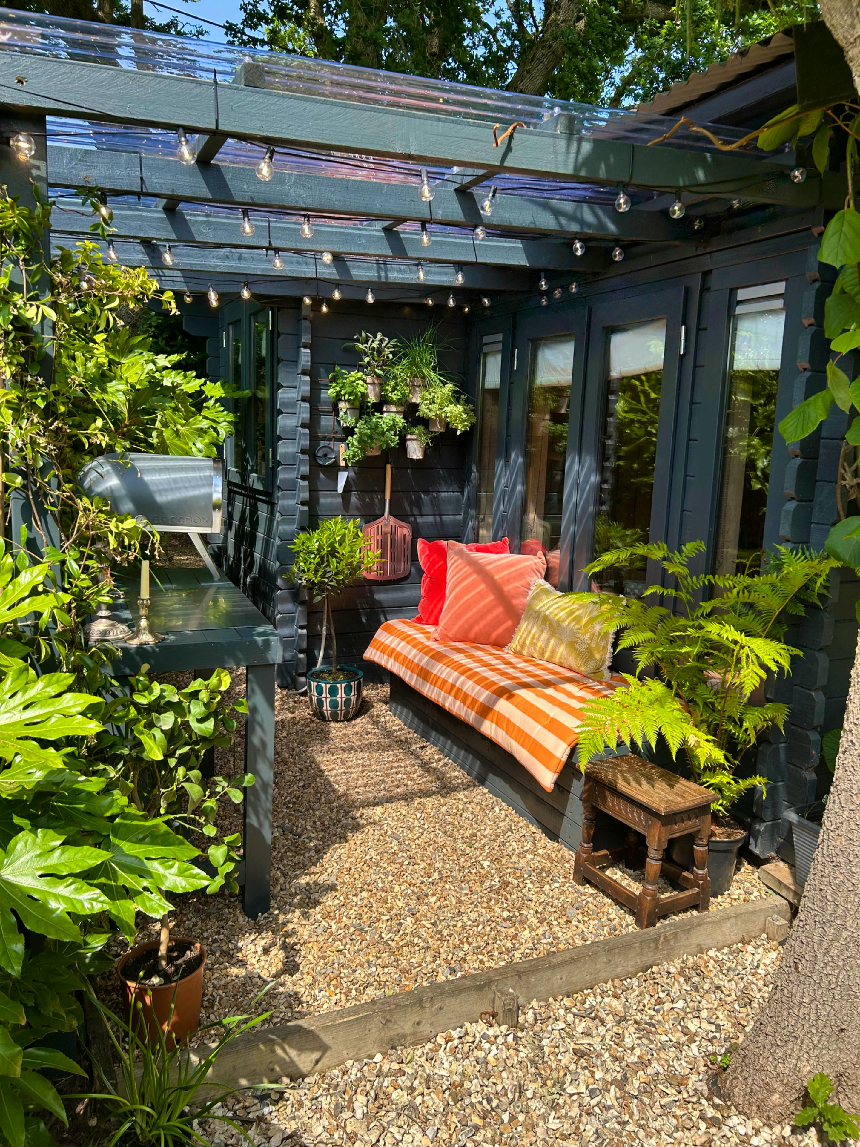 Outdoor pizza kitchen