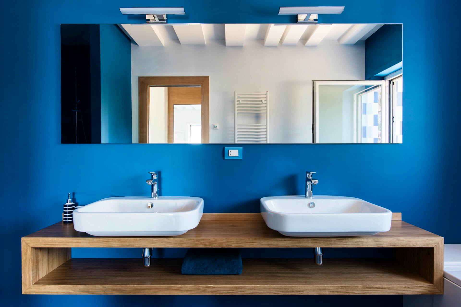 Master bedroom en suite