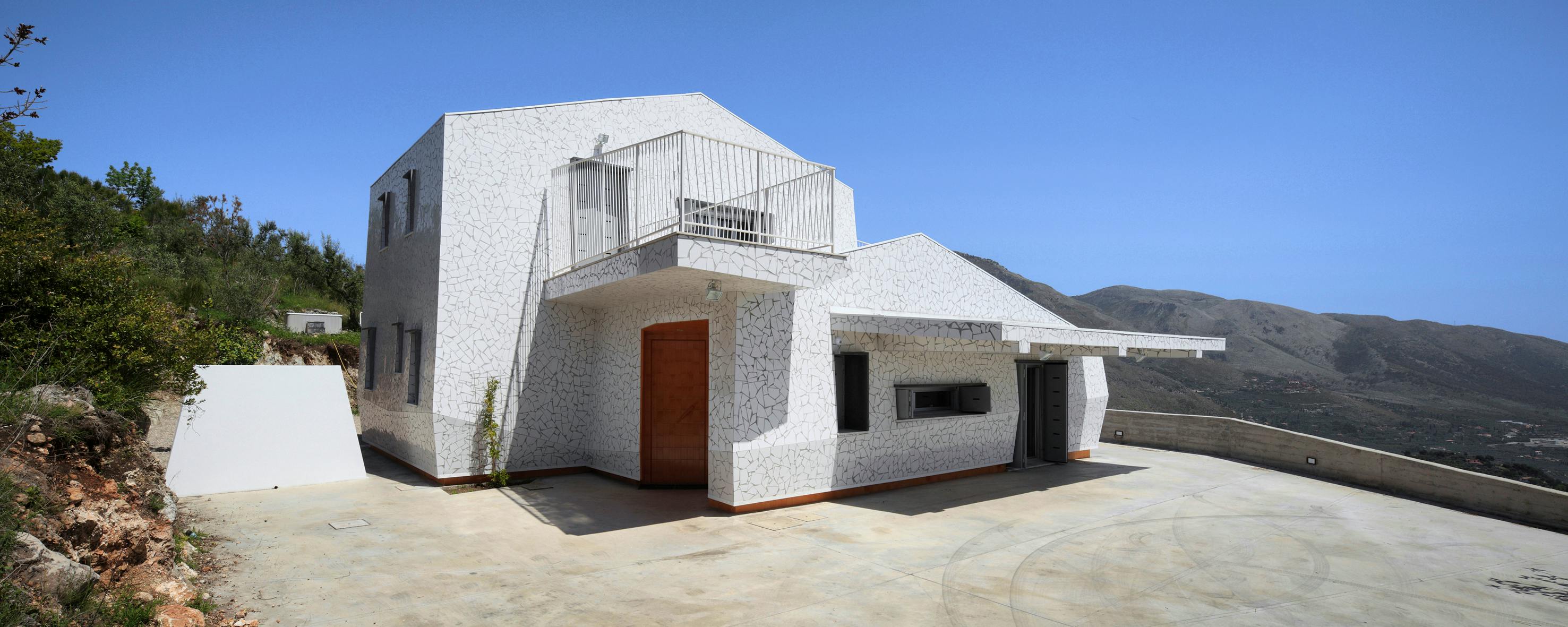 House seen from parking area