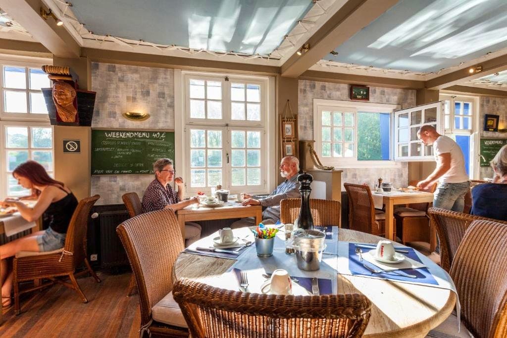 Boat Hotel De Barge - Image 5