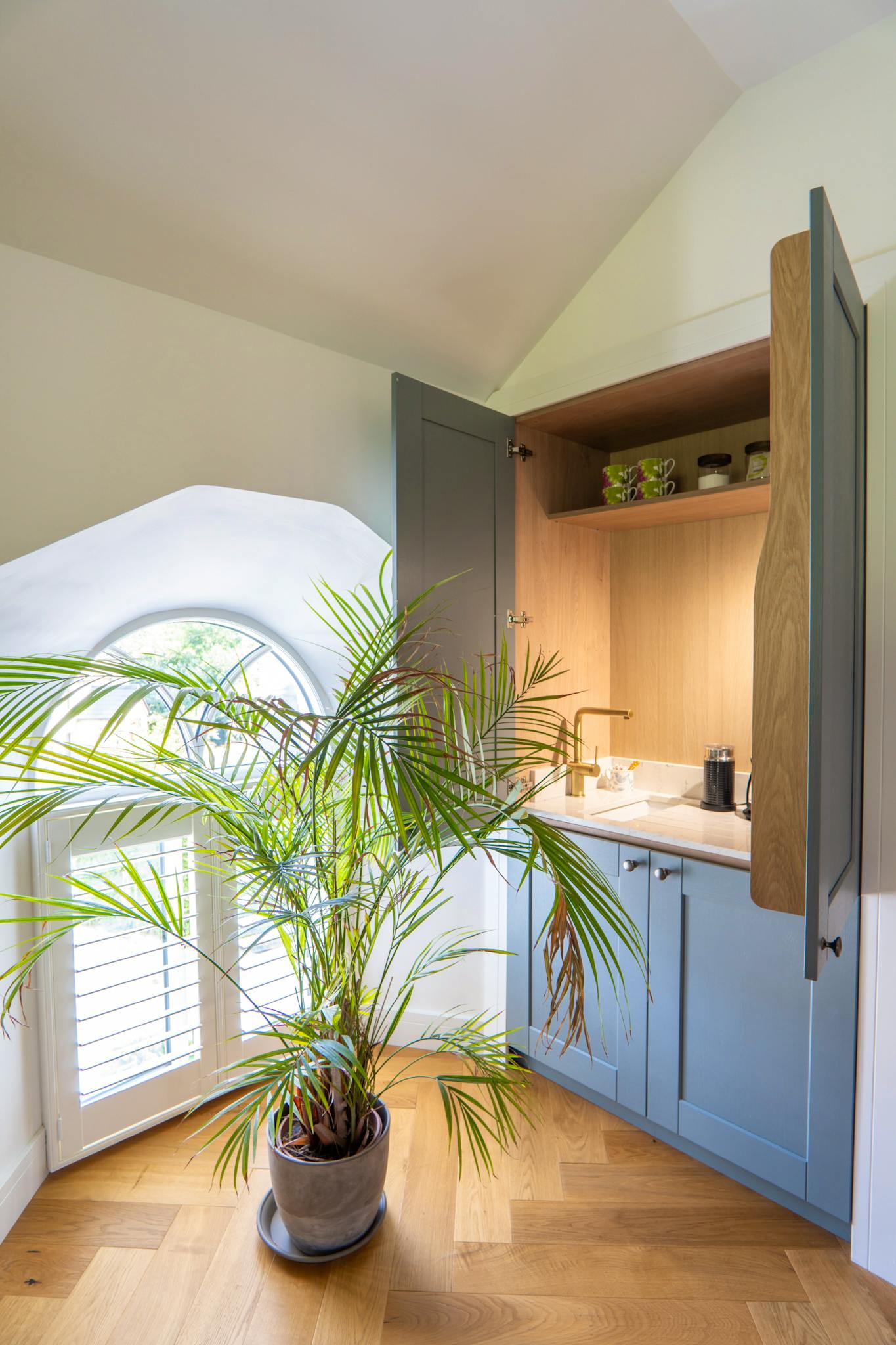 Tea & coffee cupboard in the lounge